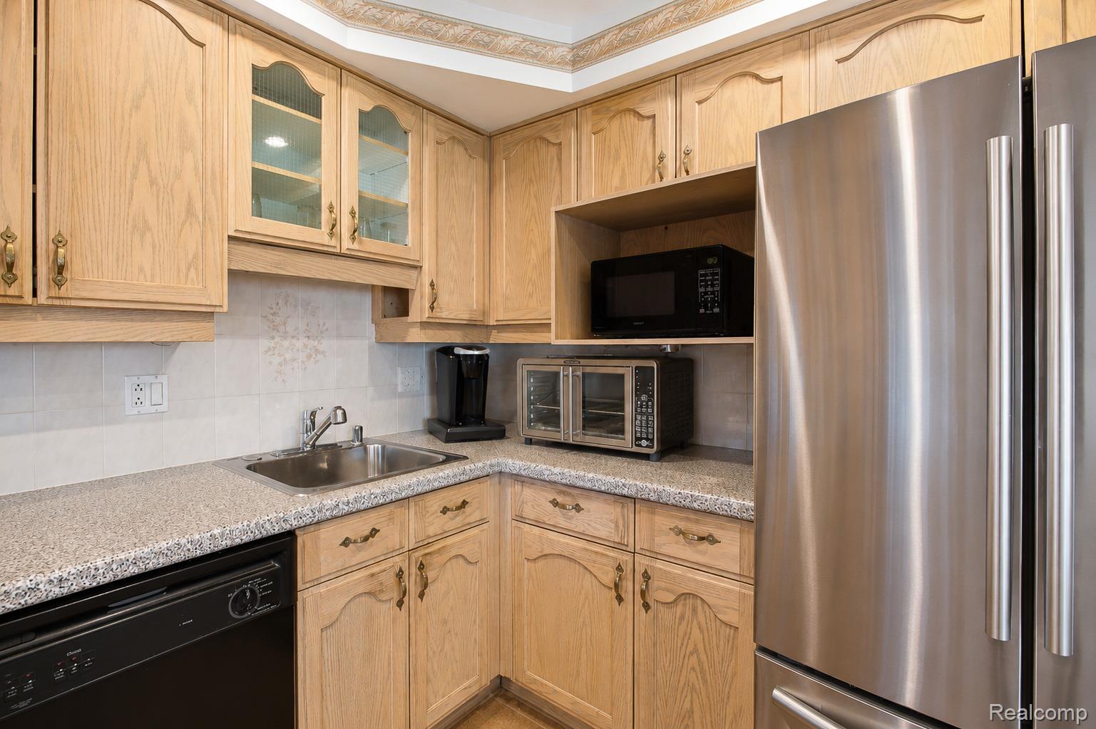 11606 Meadow Lane Drive Property Photo 12