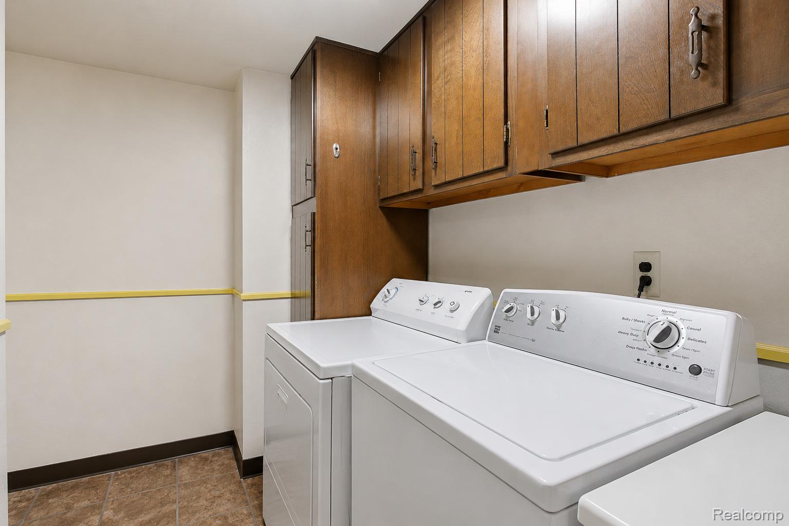 11606 Meadow Lane Drive Property Photo 14