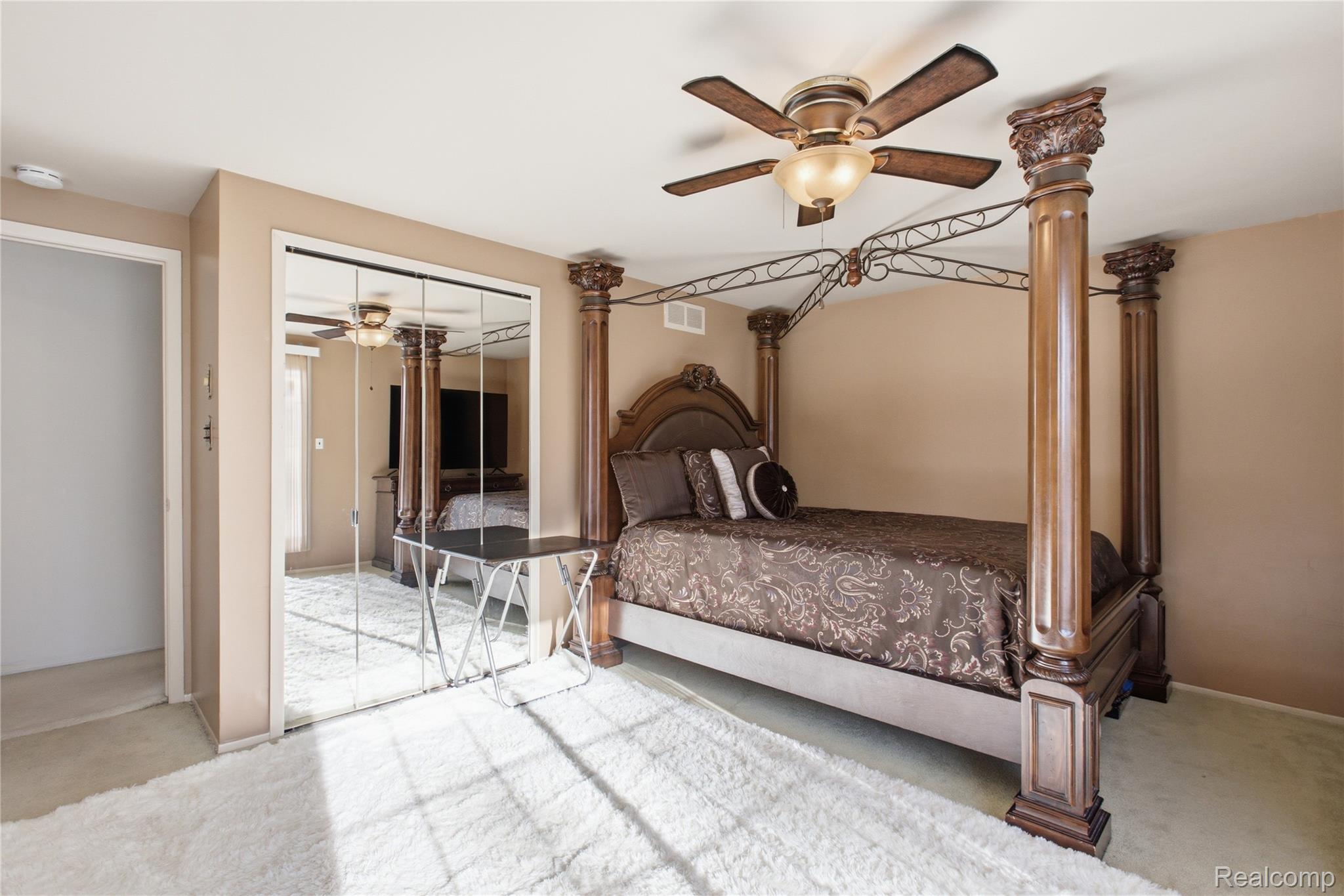 11606 Meadow Lane Drive Property Photo 24