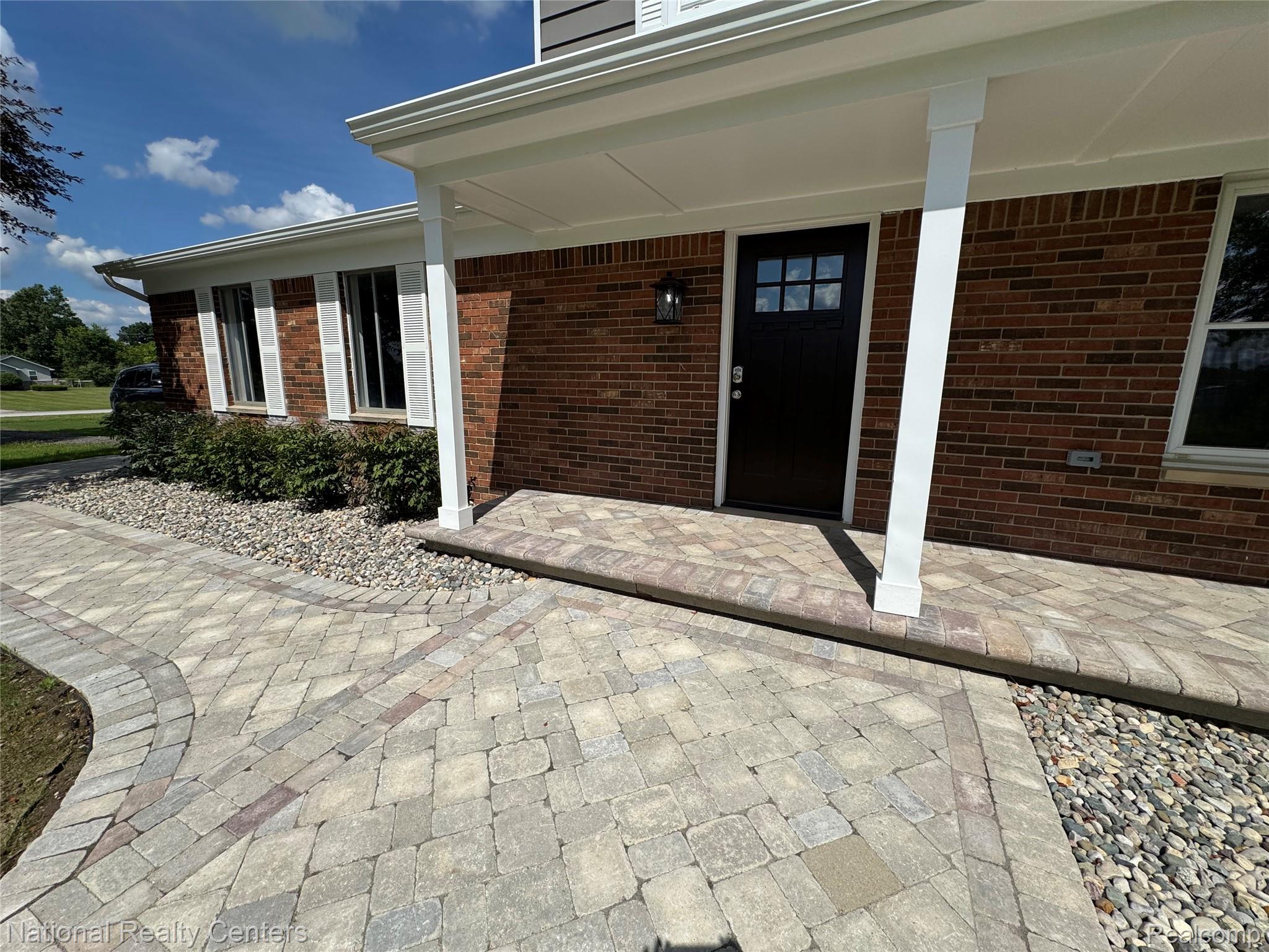 4109 Loves Creek Property Photo 1