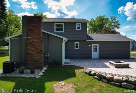 4109 Loves Creek Property Photo 5