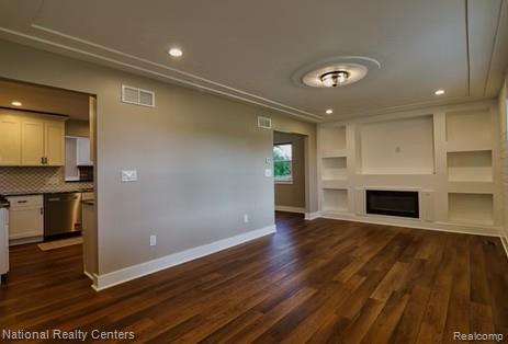 4109 Loves Creek Property Photo 10