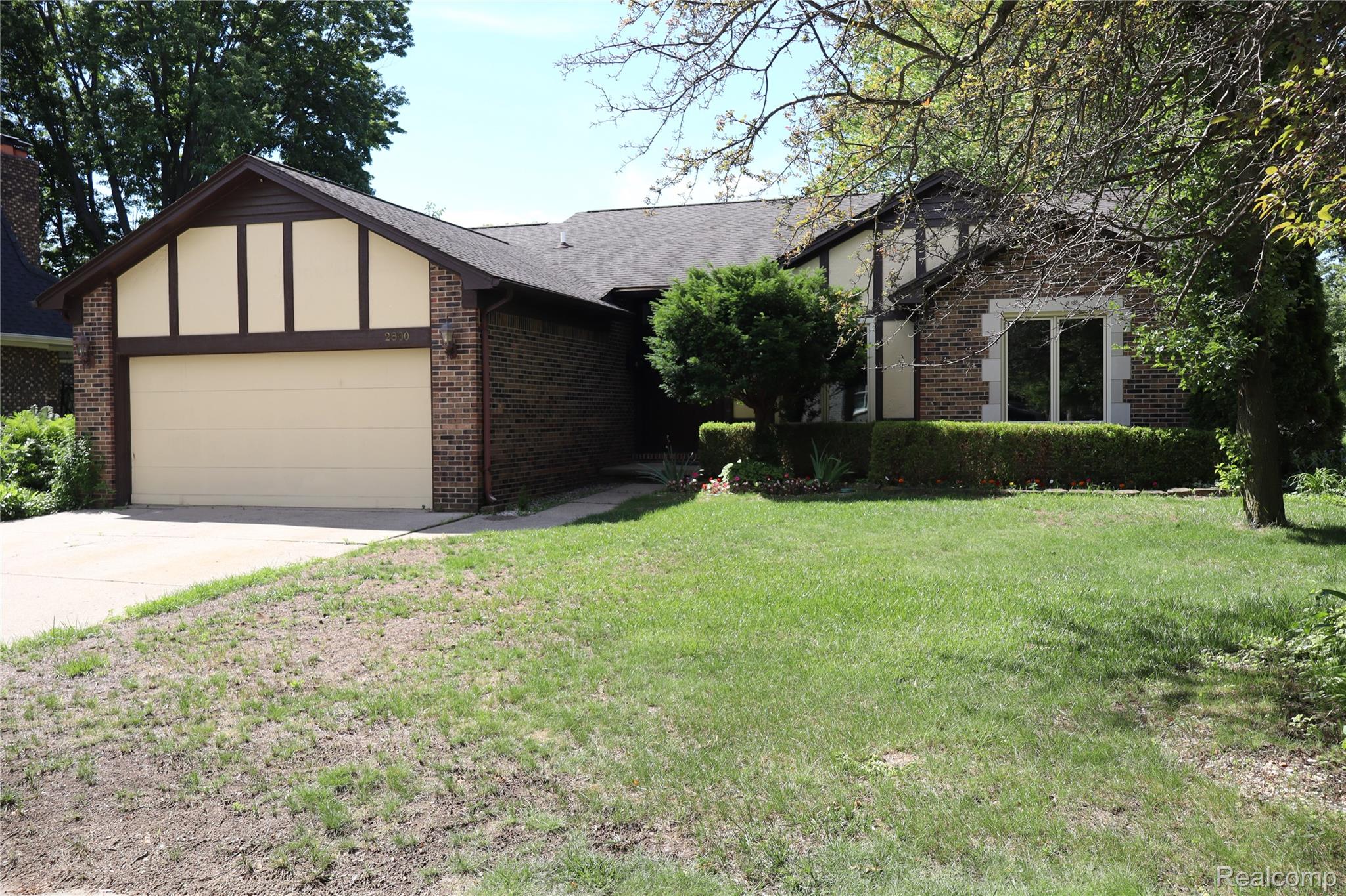 2800 Ranieri Drive Property Photo 3