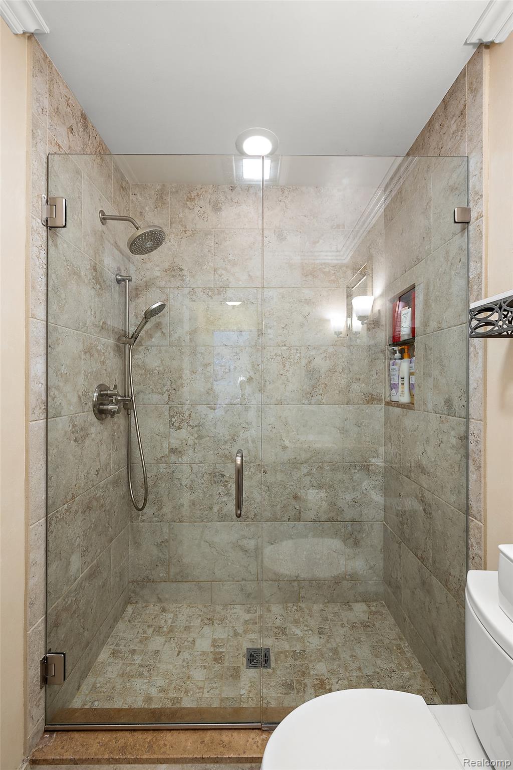 1370 Fieldway Drive Property Photo 23