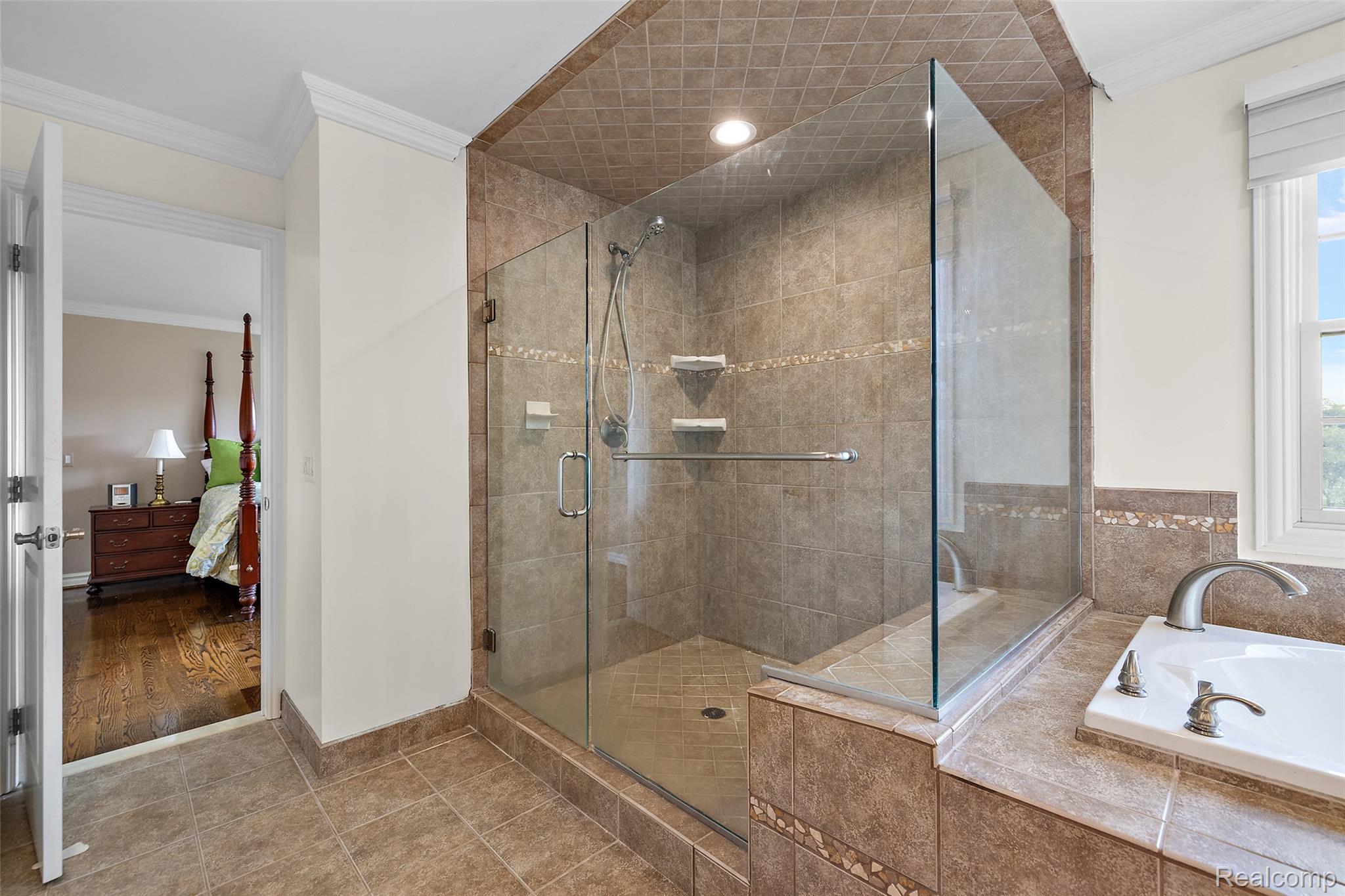 1370 Fieldway Drive Property Photo 34