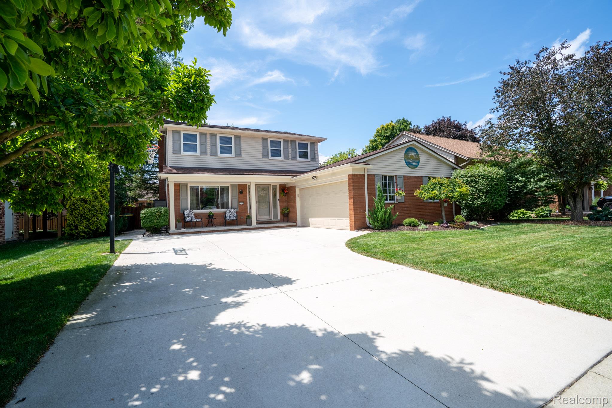 1552 Glen Lane Property Photo 1