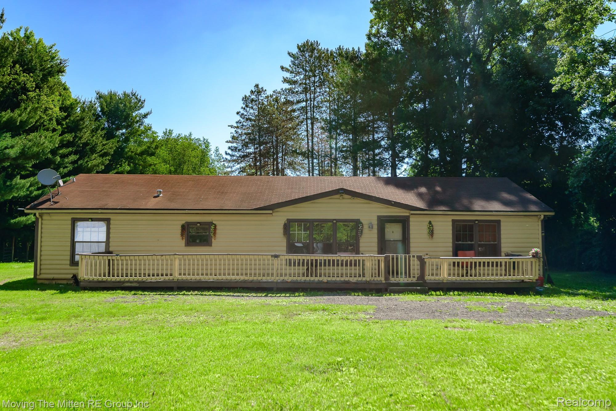 1422 Ridge Road Property Photo 1