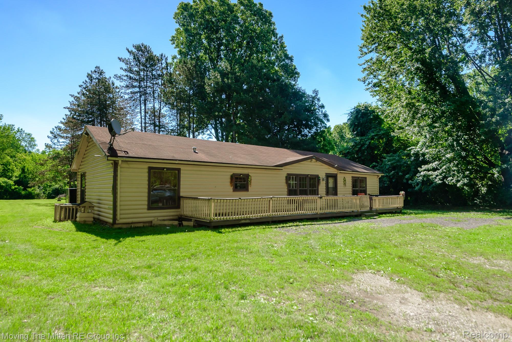 1422 Ridge Road Property Photo 2