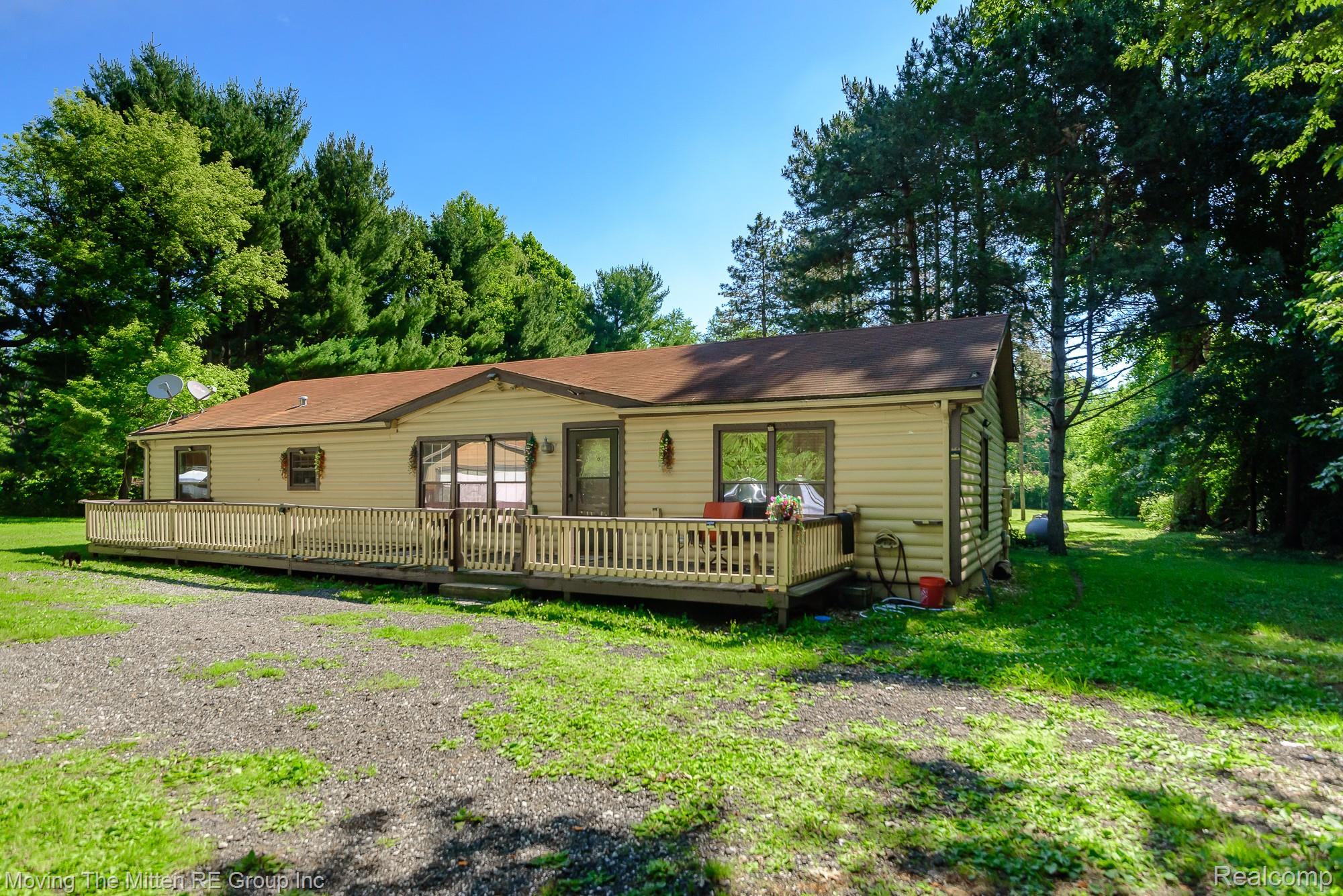 1422 Ridge Road Property Photo 3
