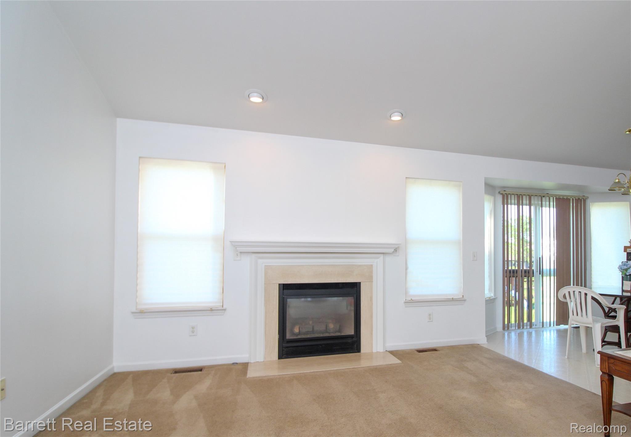 39119 Clocktower Drive Property Photo 9