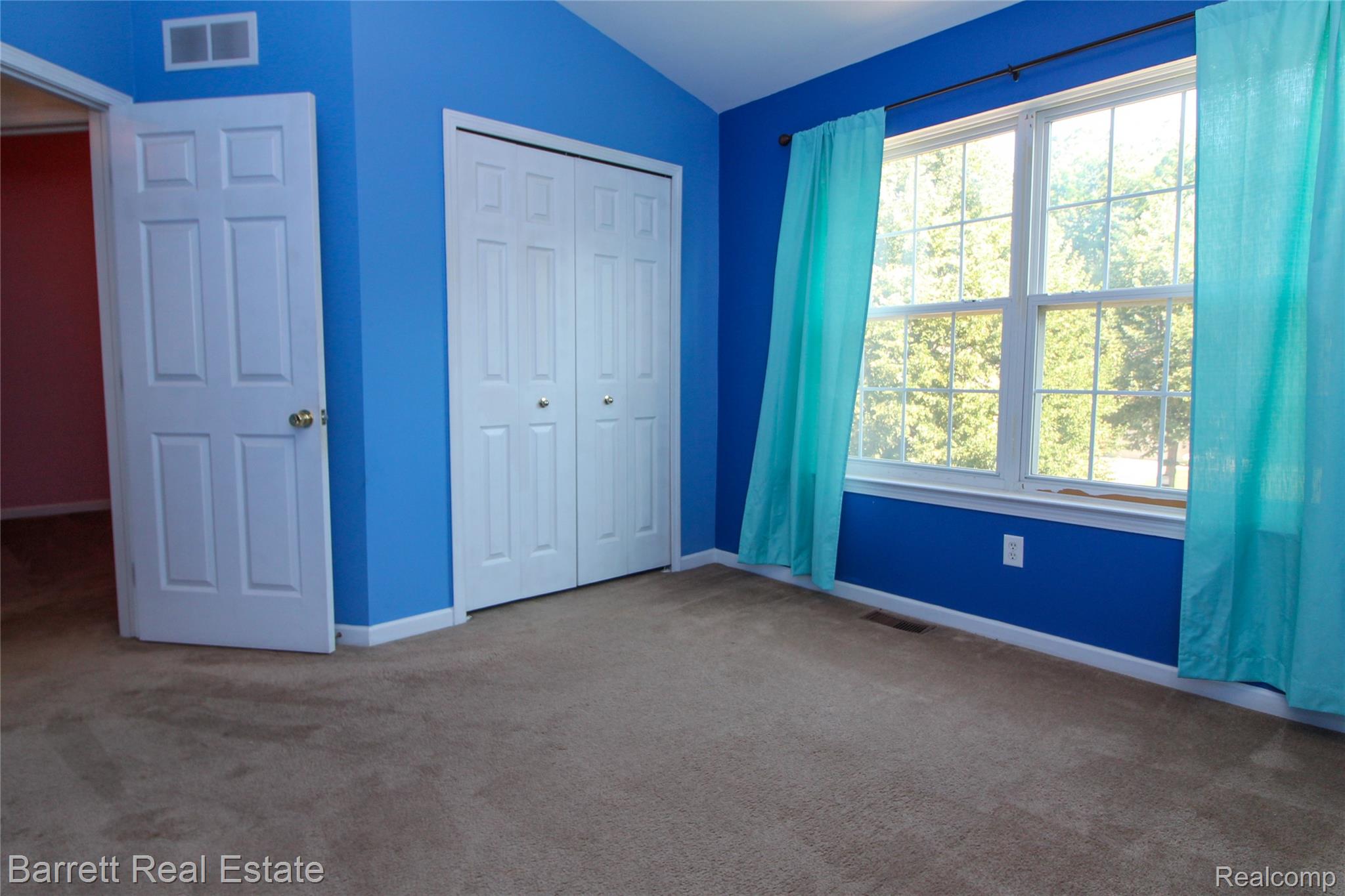 39119 Clocktower Drive Property Photo 16