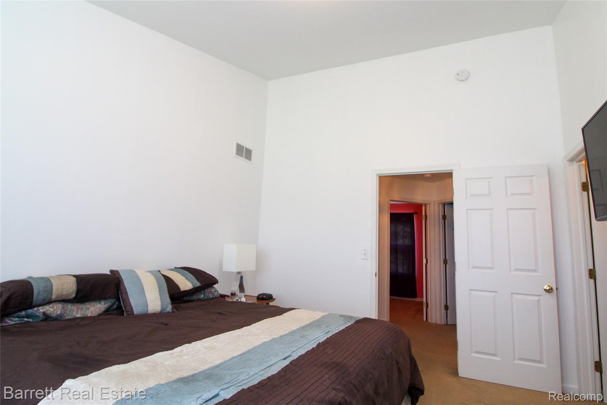 39119 Clocktower Drive Property Photo 19