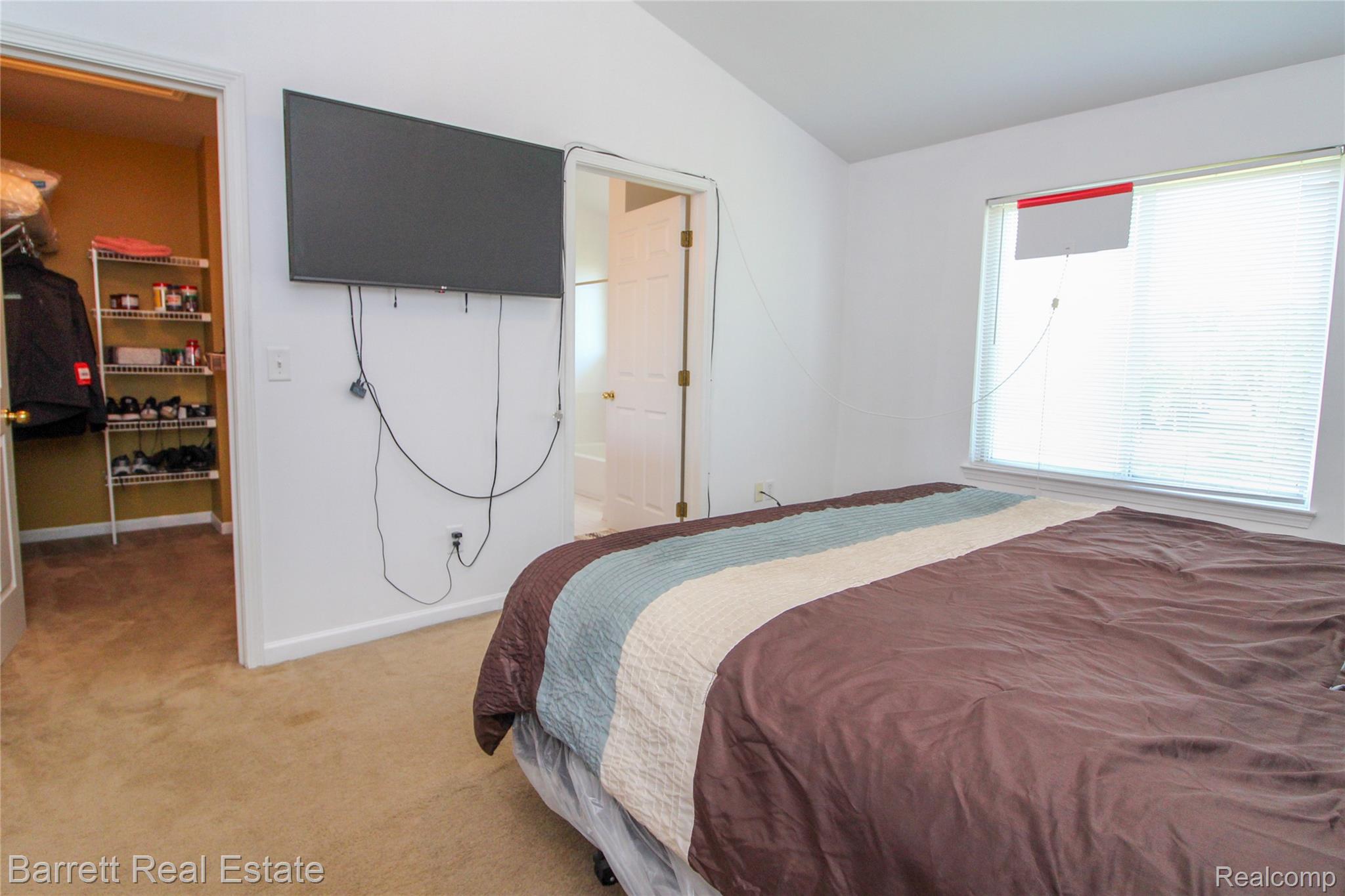 39119 Clocktower Drive Property Photo 20