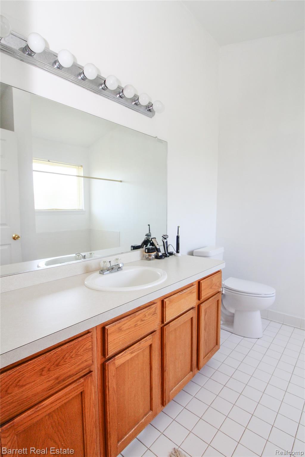 39119 Clocktower Drive Property Photo 23