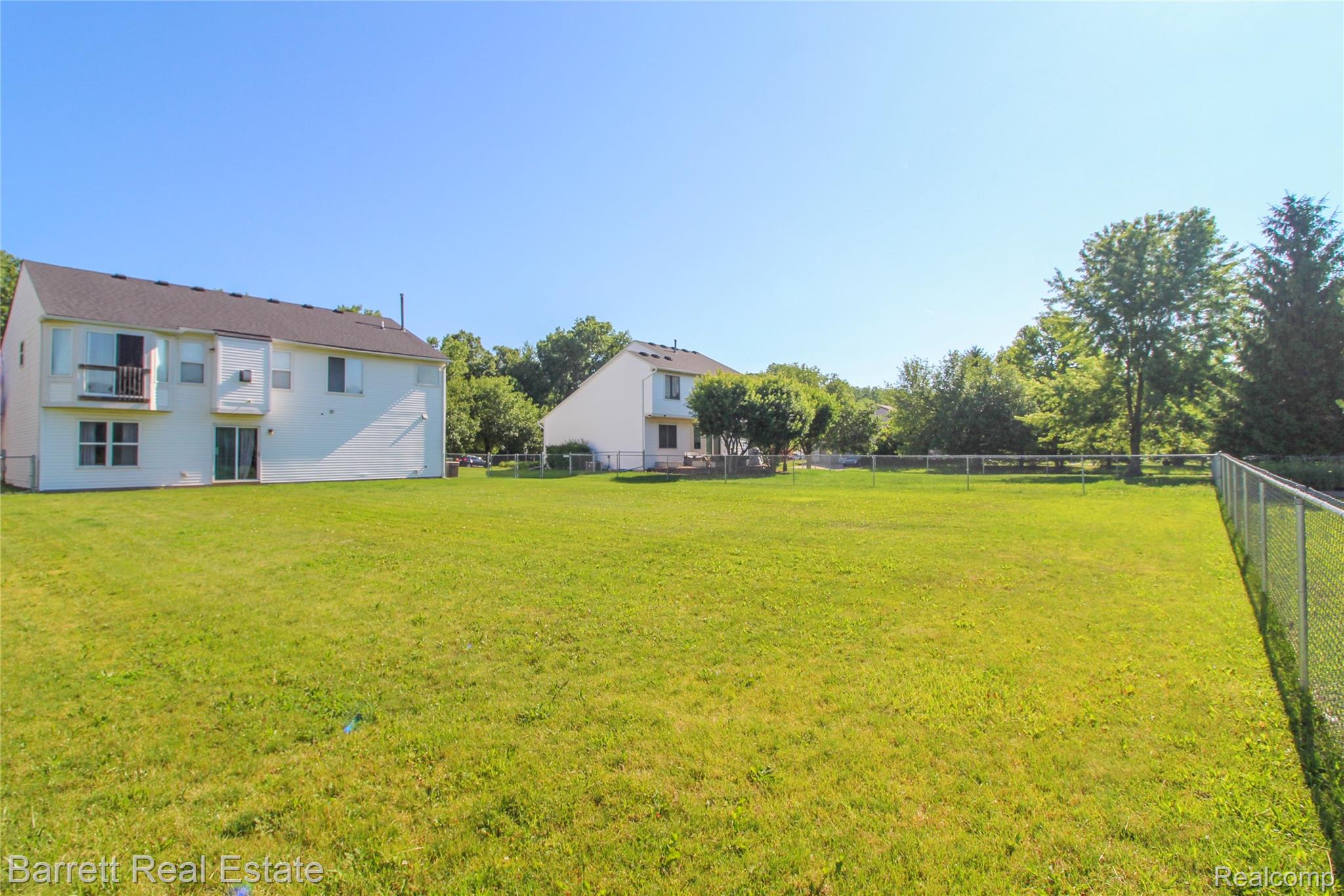 39119 Clocktower Drive Property Photo 27