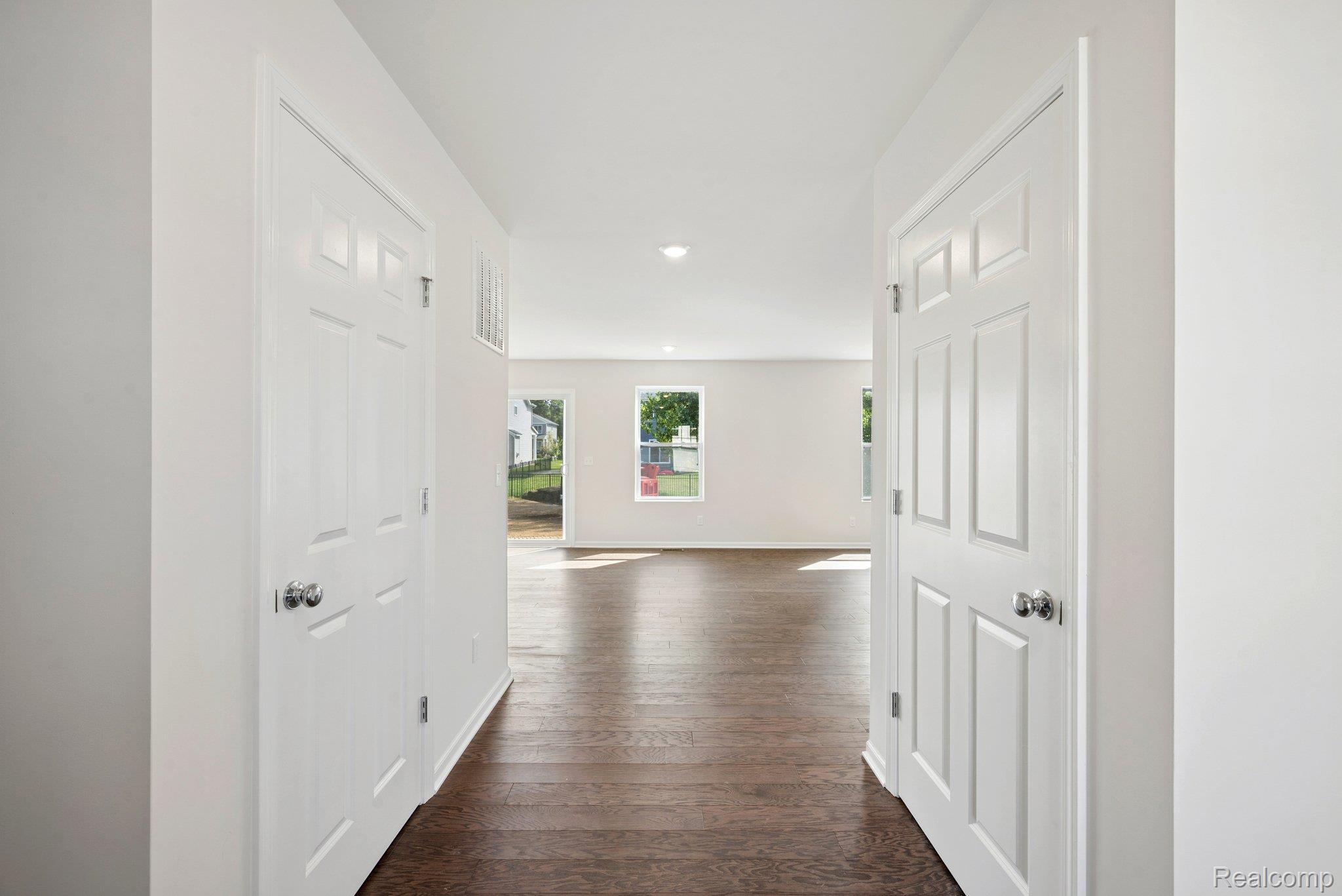 368 Edge Brook Drive Property Photo 27