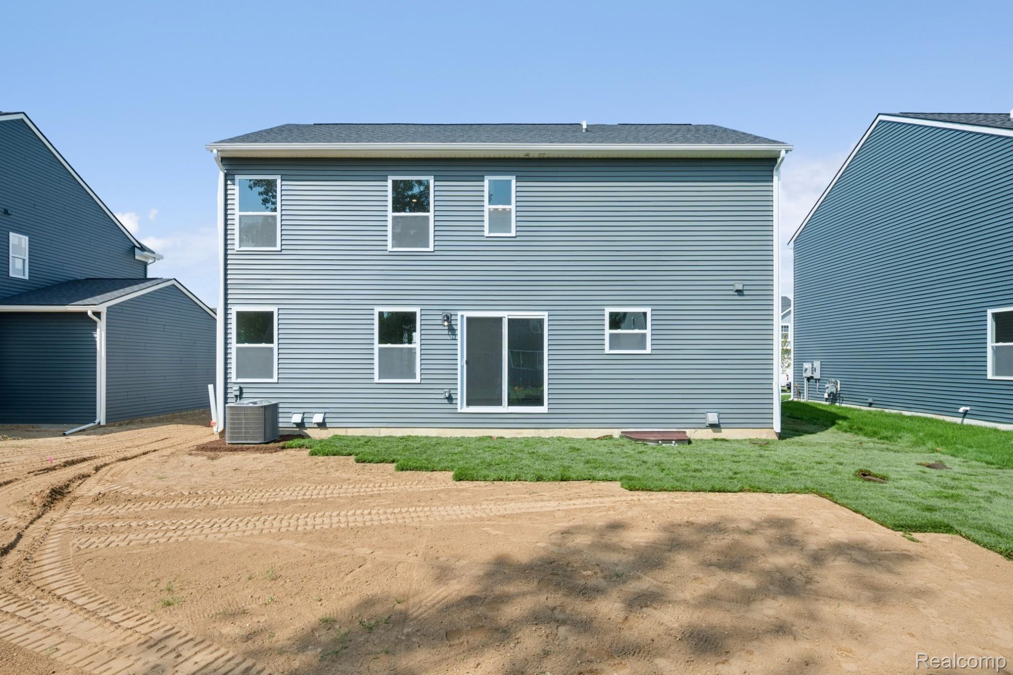 368 Edge Brook Drive Property Photo 30