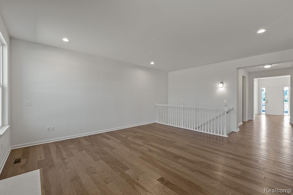 24929 Sheffield Forest Drive Property Photo 4