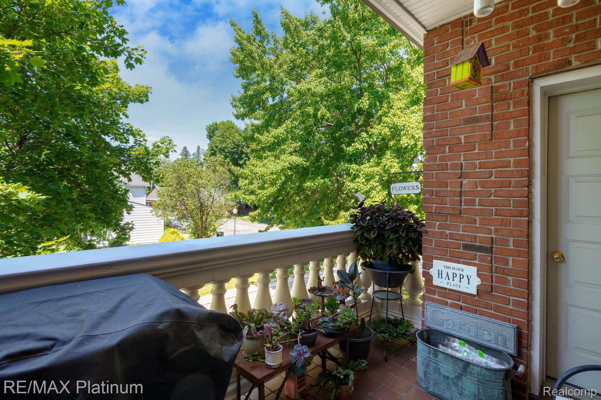 206 E Liberty Street Property Photo 9