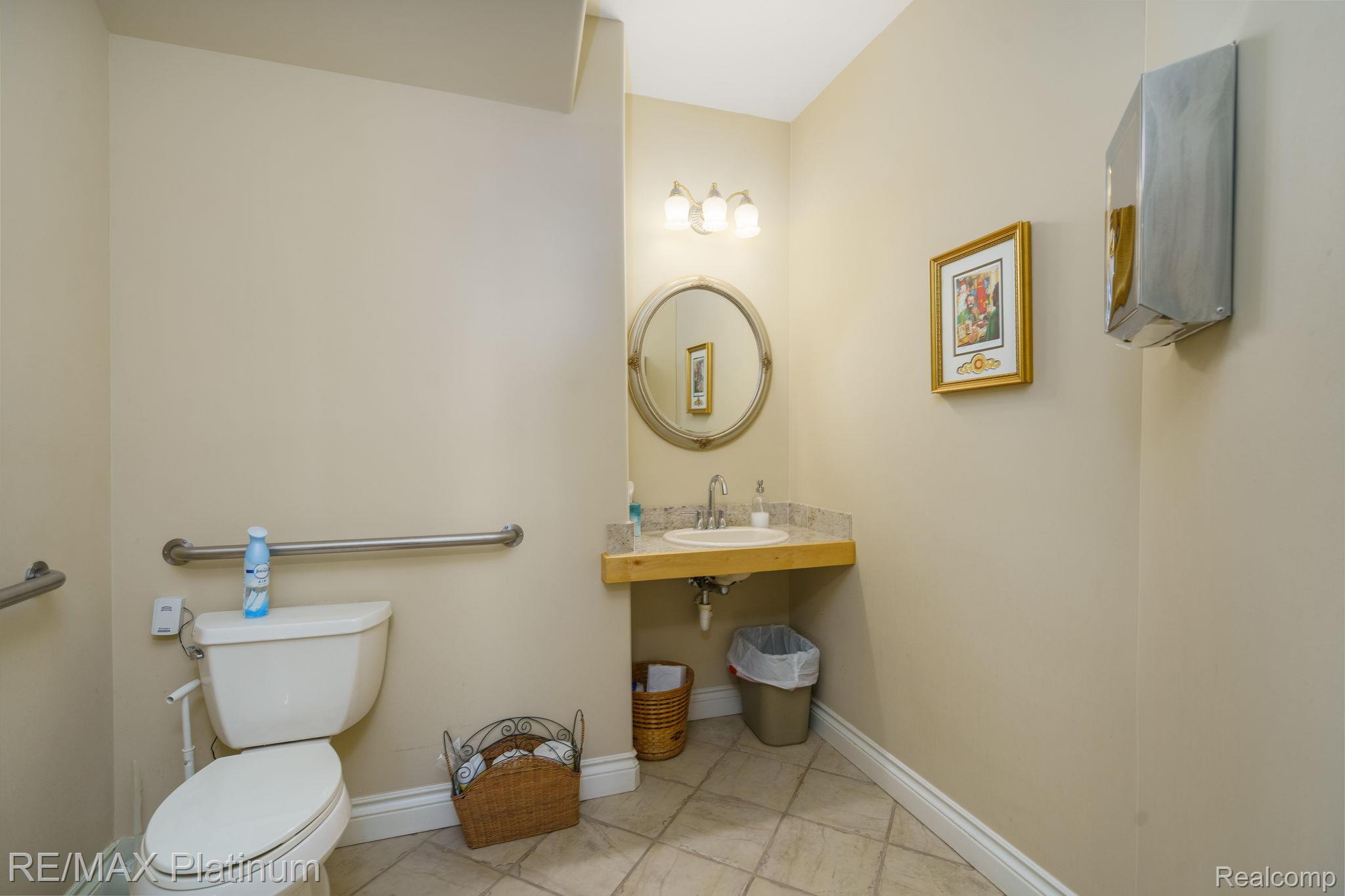 206 E Liberty Street Property Photo 22