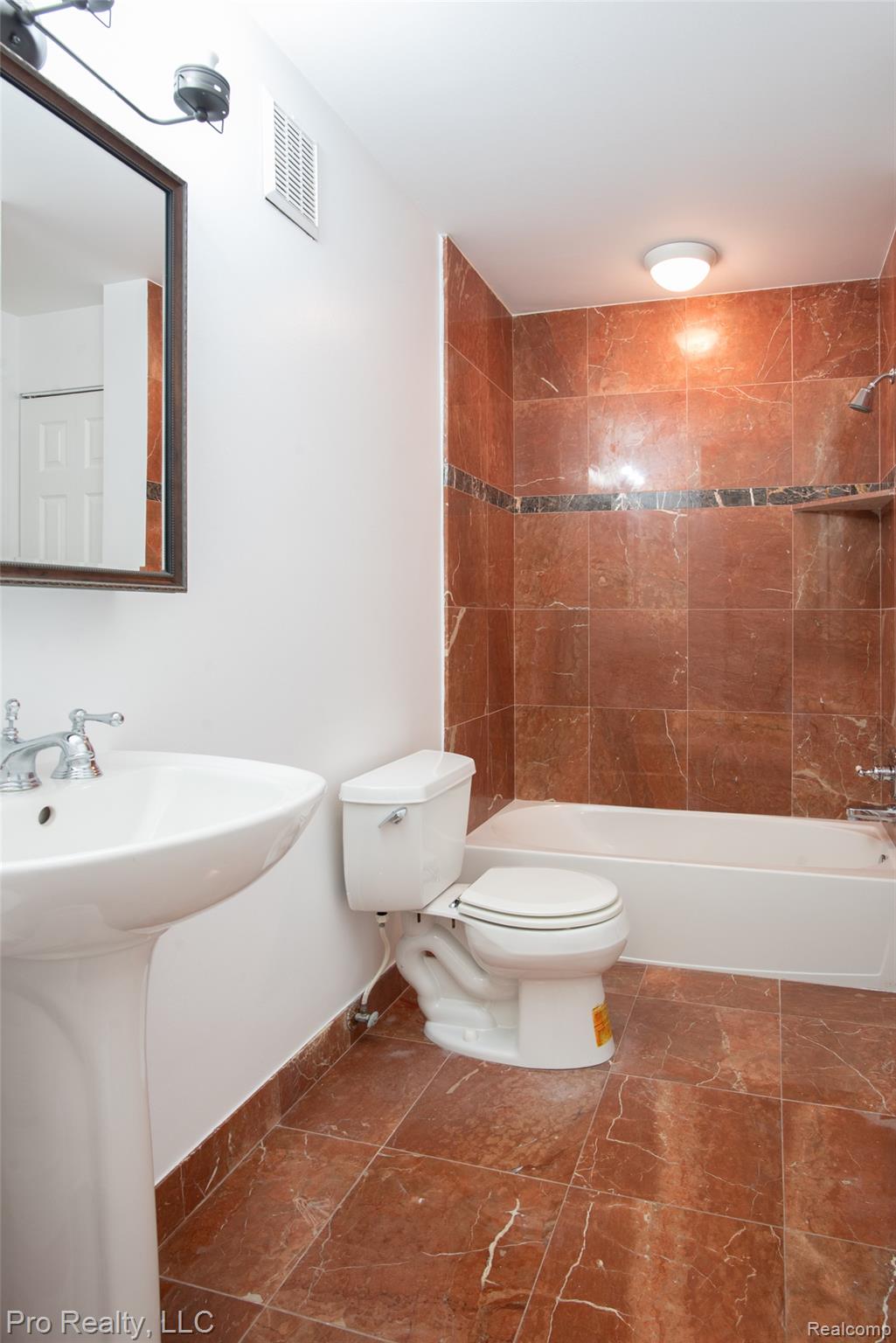 3559 Port Cove Drive Property Photo 13