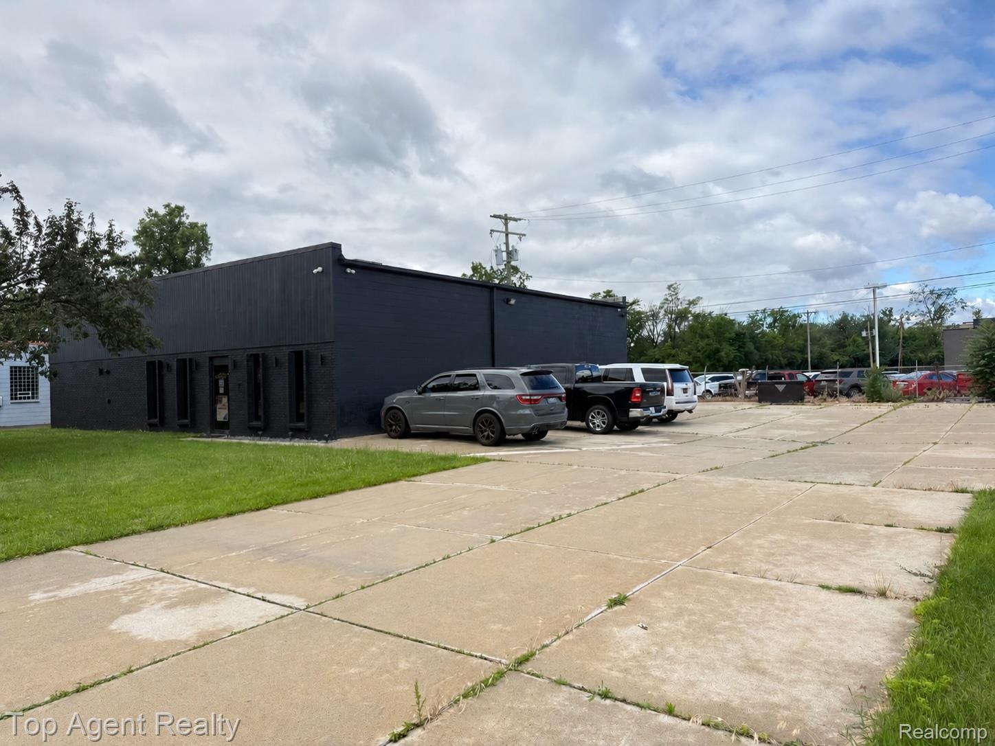 2873 Daley Drive Property Photo 2