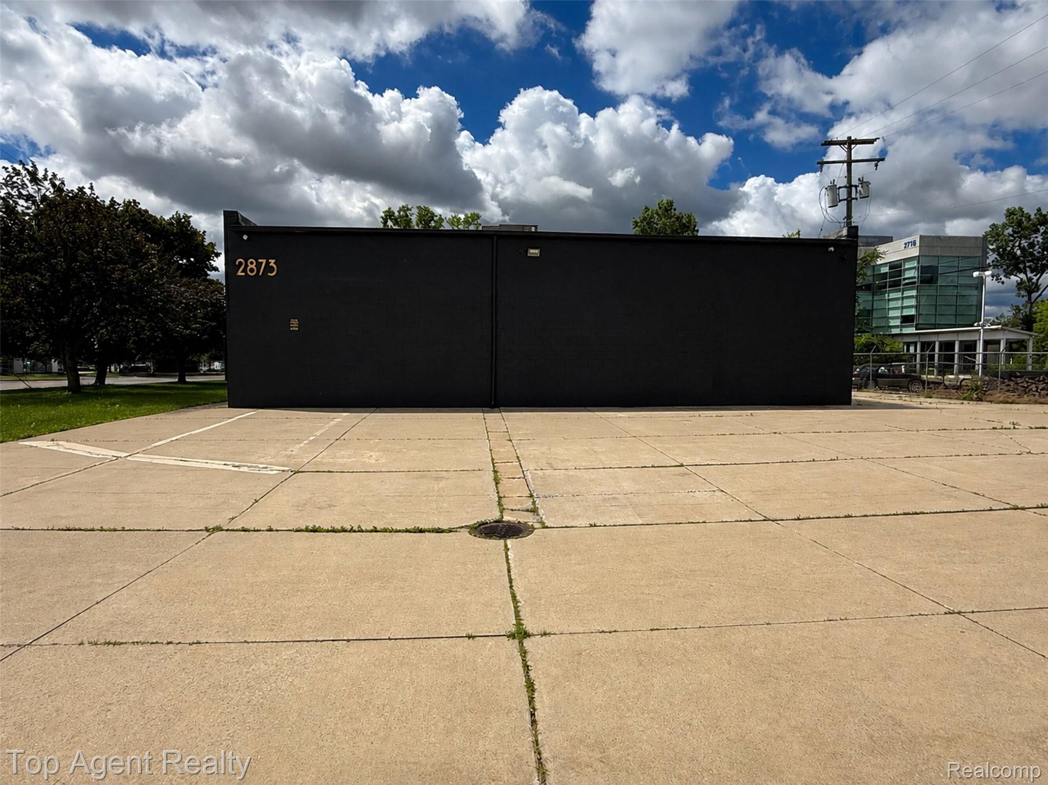 2873 Daley Drive Property Photo 3