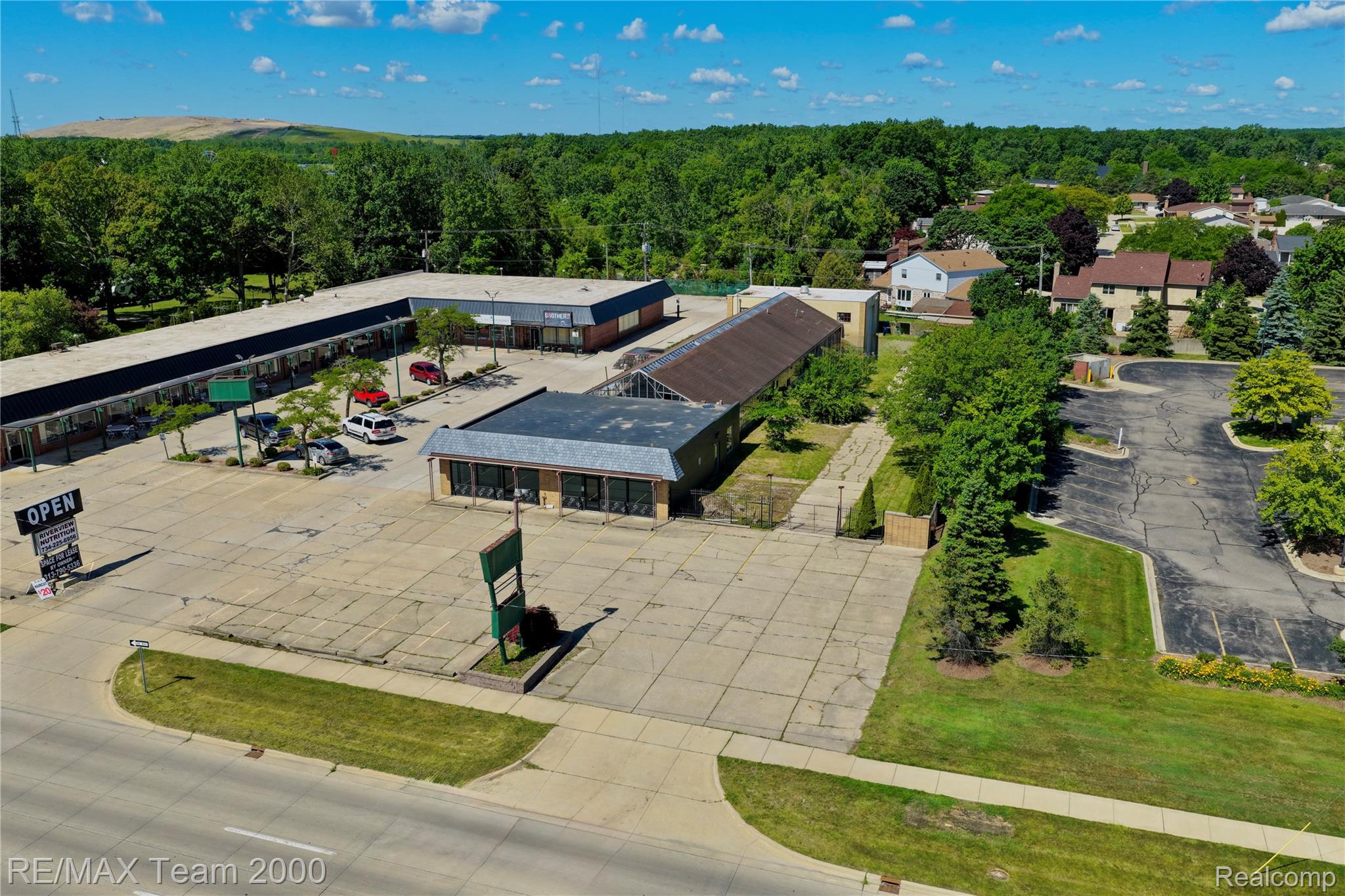 17950 Fort Street Property Photo 3