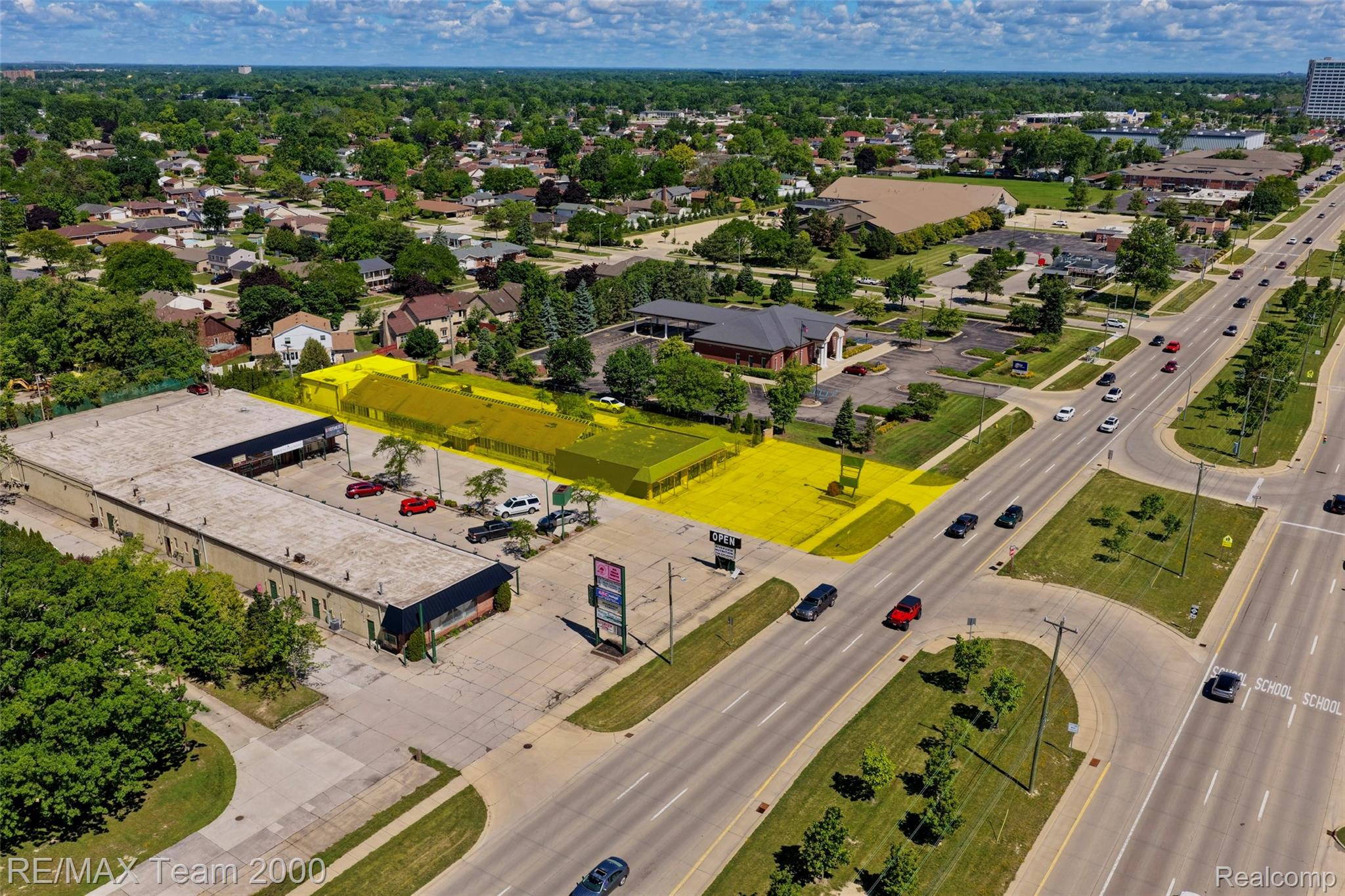 17950 Fort Street Property Photo 4