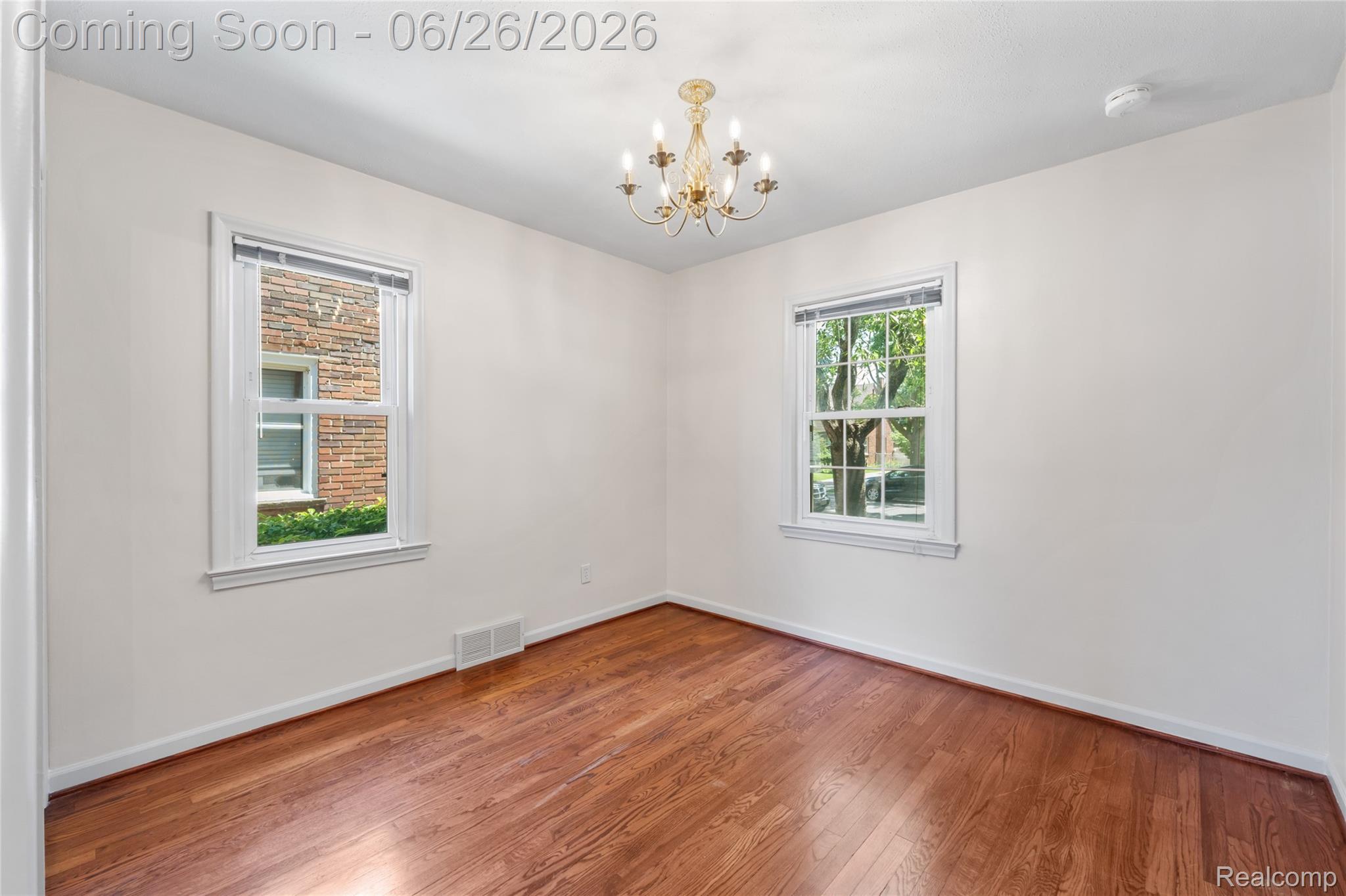 2604 Venice Street Property Photo 11