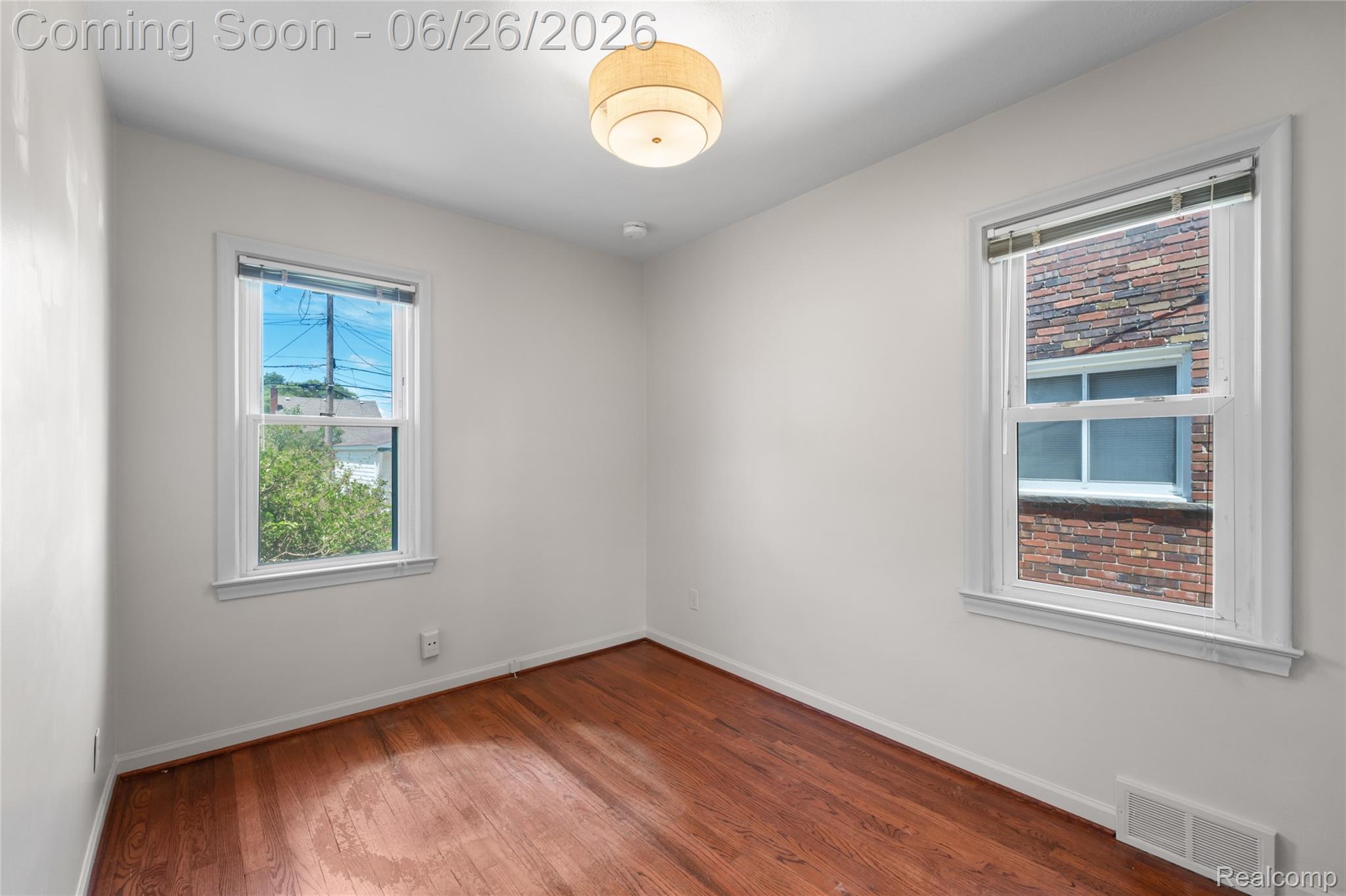 2604 Venice Street Property Photo 14