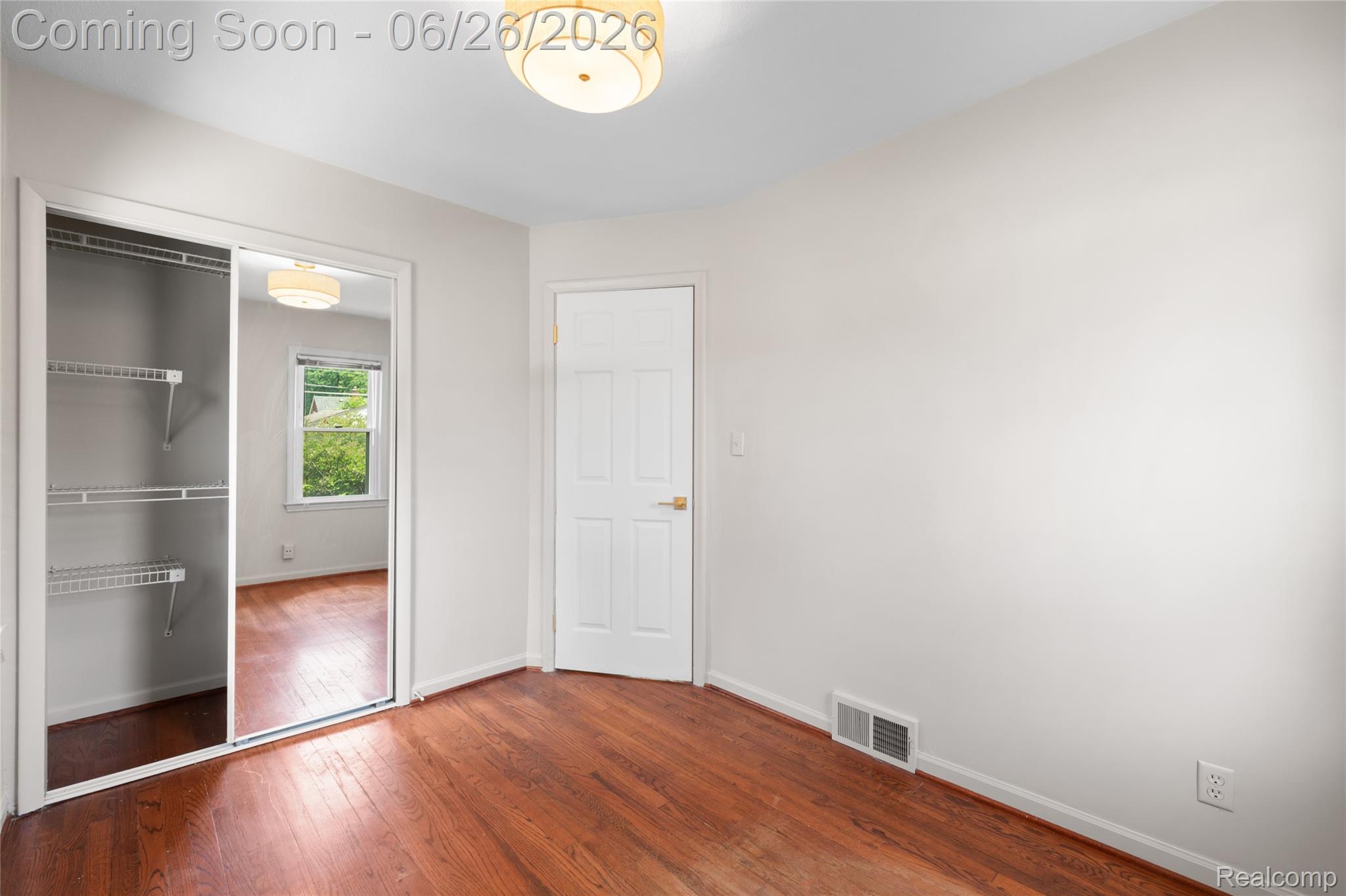 2604 Venice Street Property Photo 15