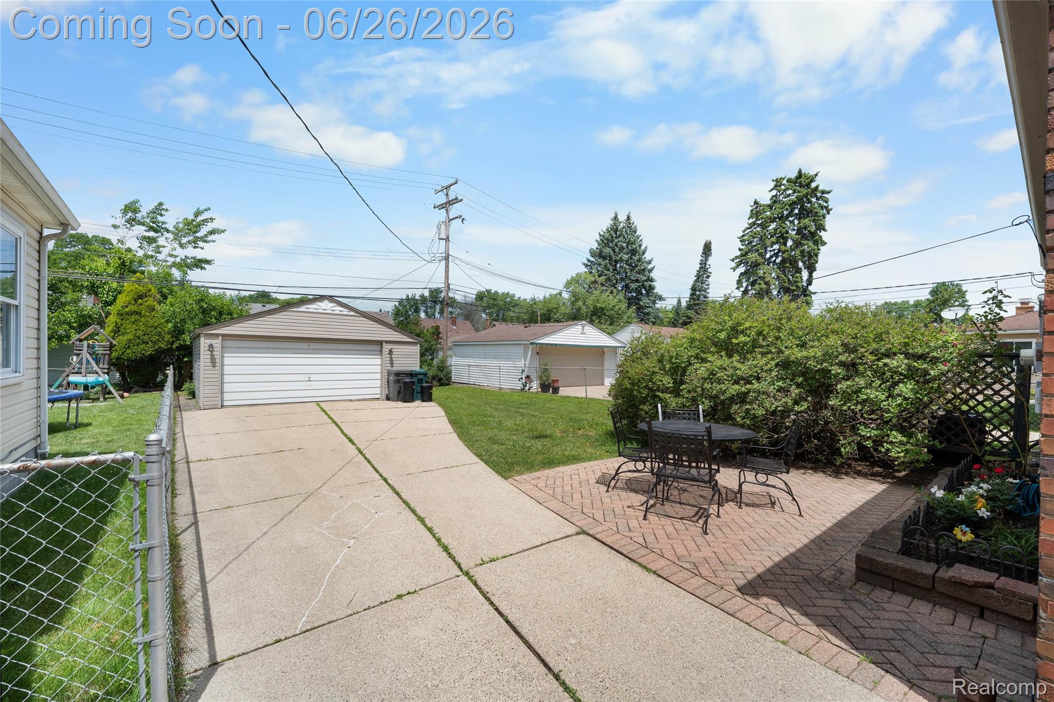 2604 Venice Street Property Photo 27