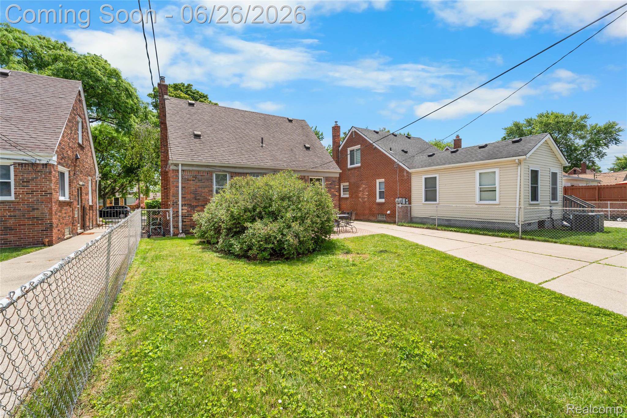 2604 Venice Street Property Photo 28