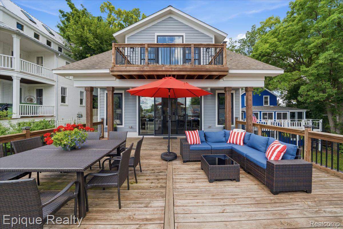 114 Bellevue Avenue Property Photo 1