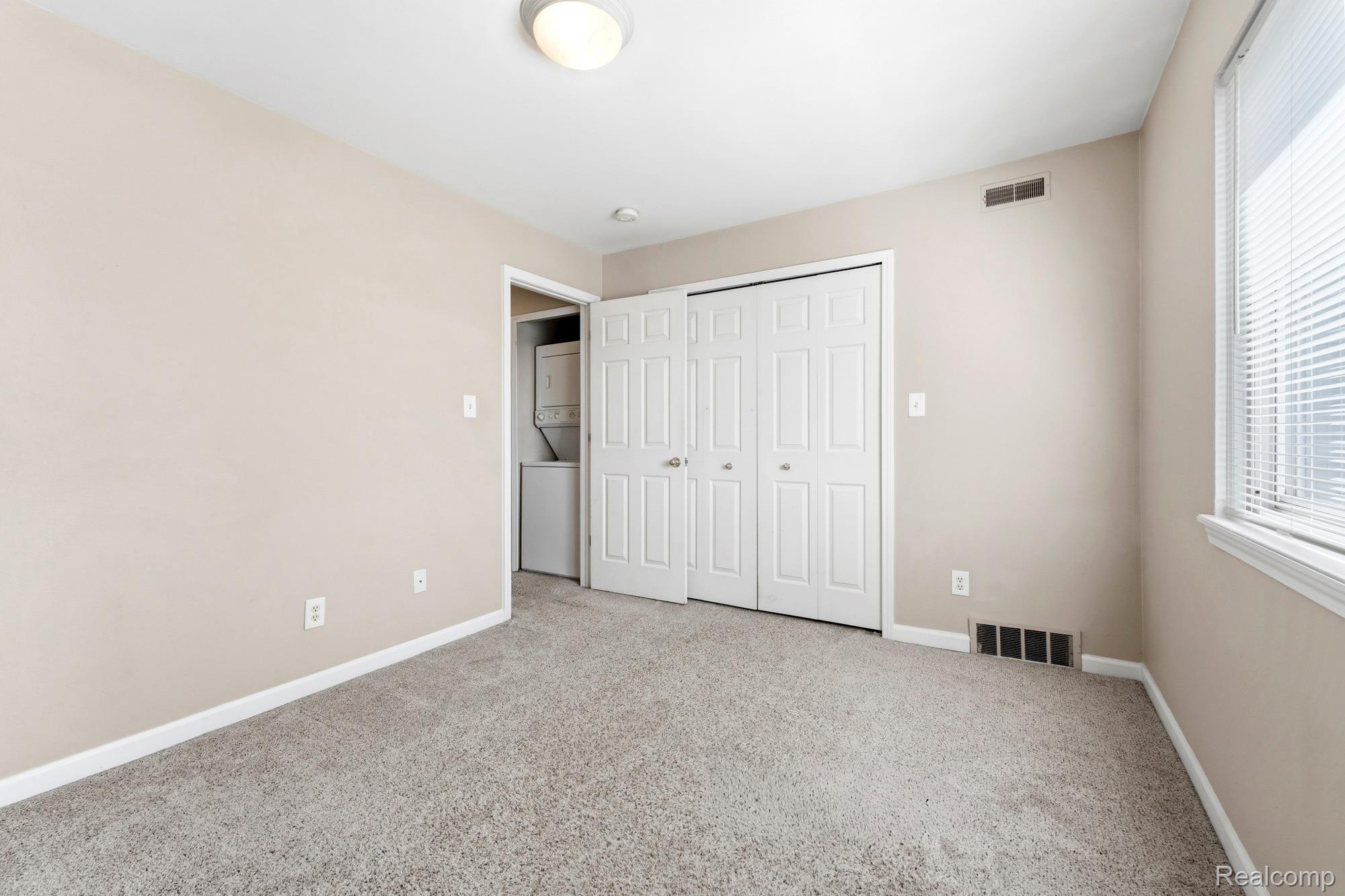 1714 Fort Street Property Photo 10