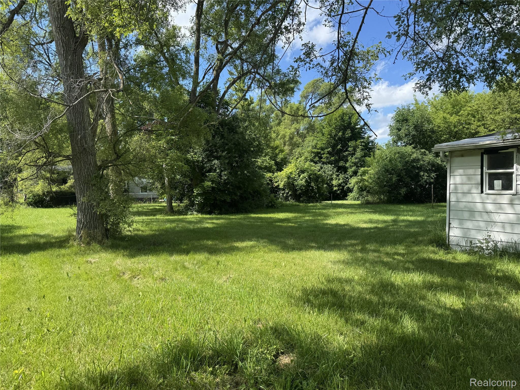 2418 Morris Street Property Photo 17