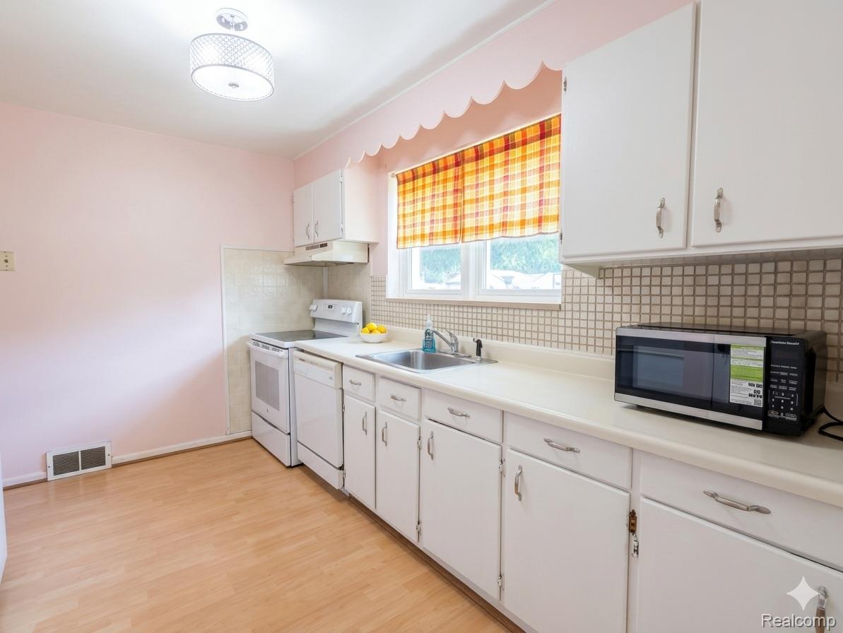 22815 Le Fever Avenue Property Photo 12