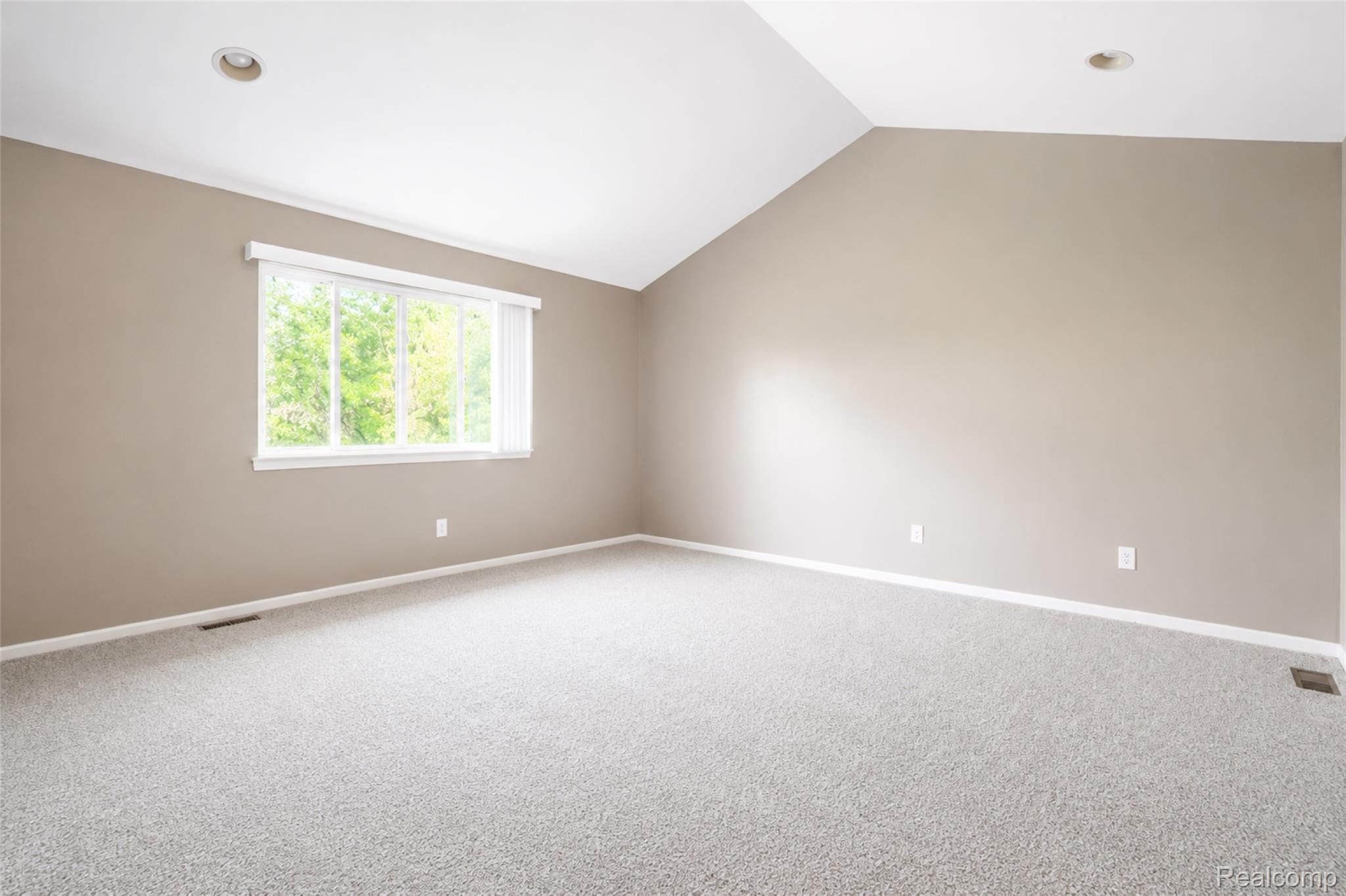 22733 Coachlight Circle Property Photo 28