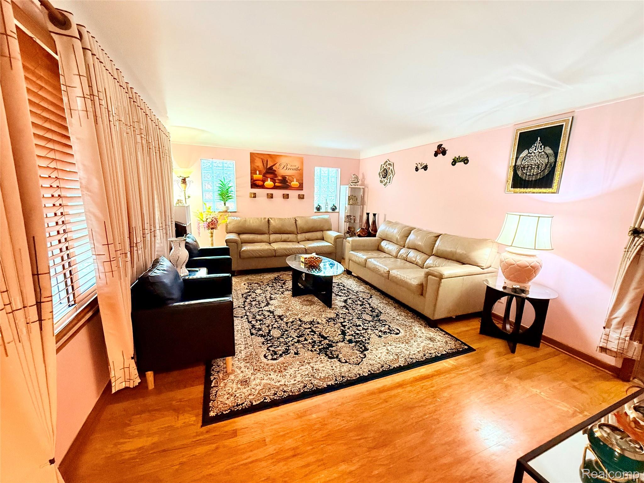 8152 Potomac Property Photo 5