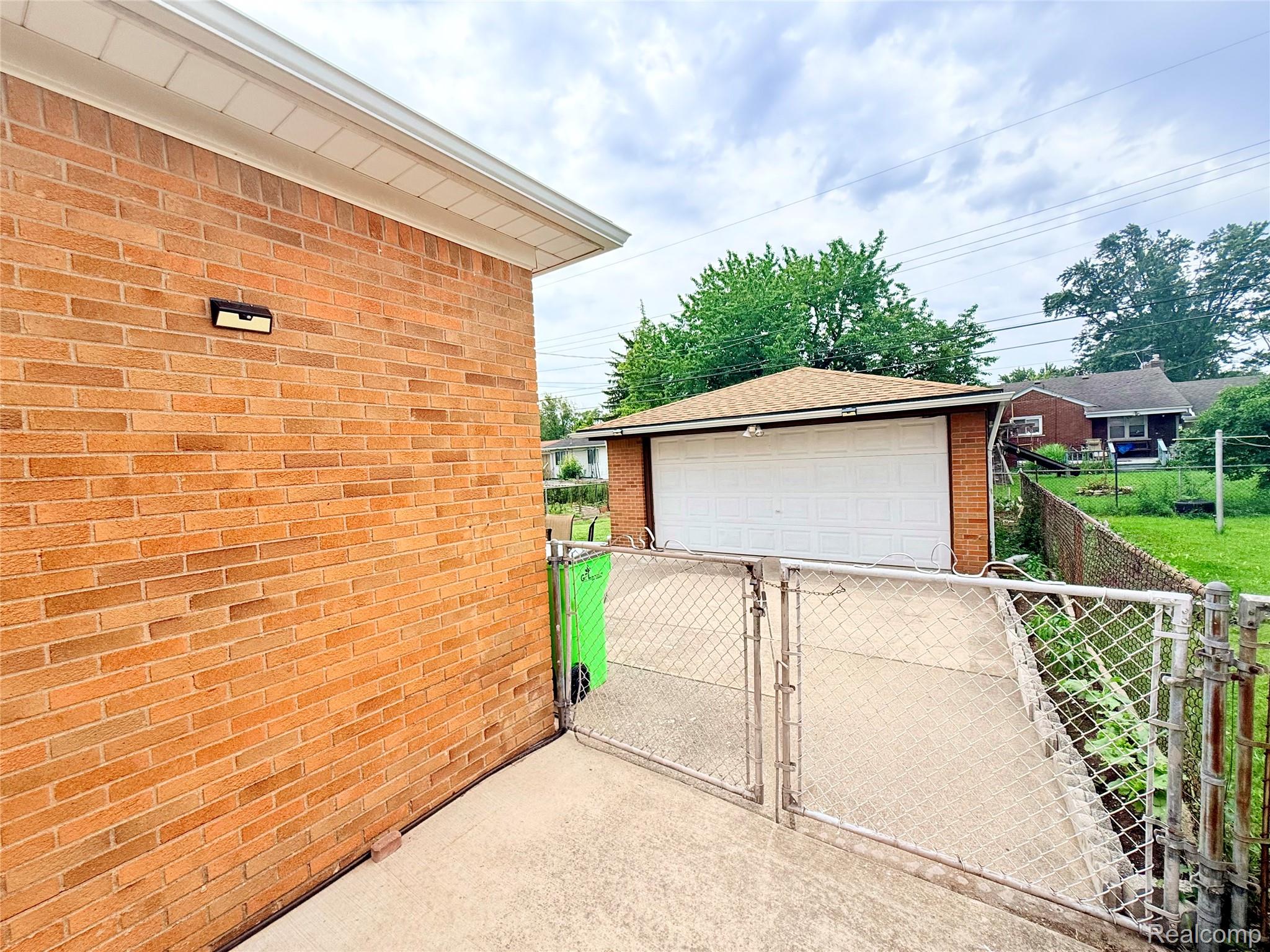 8152 Potomac Property Photo 35
