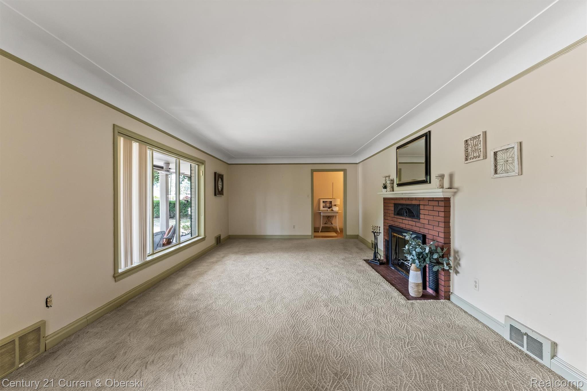 660 N Sheldon Road Property Photo 16
