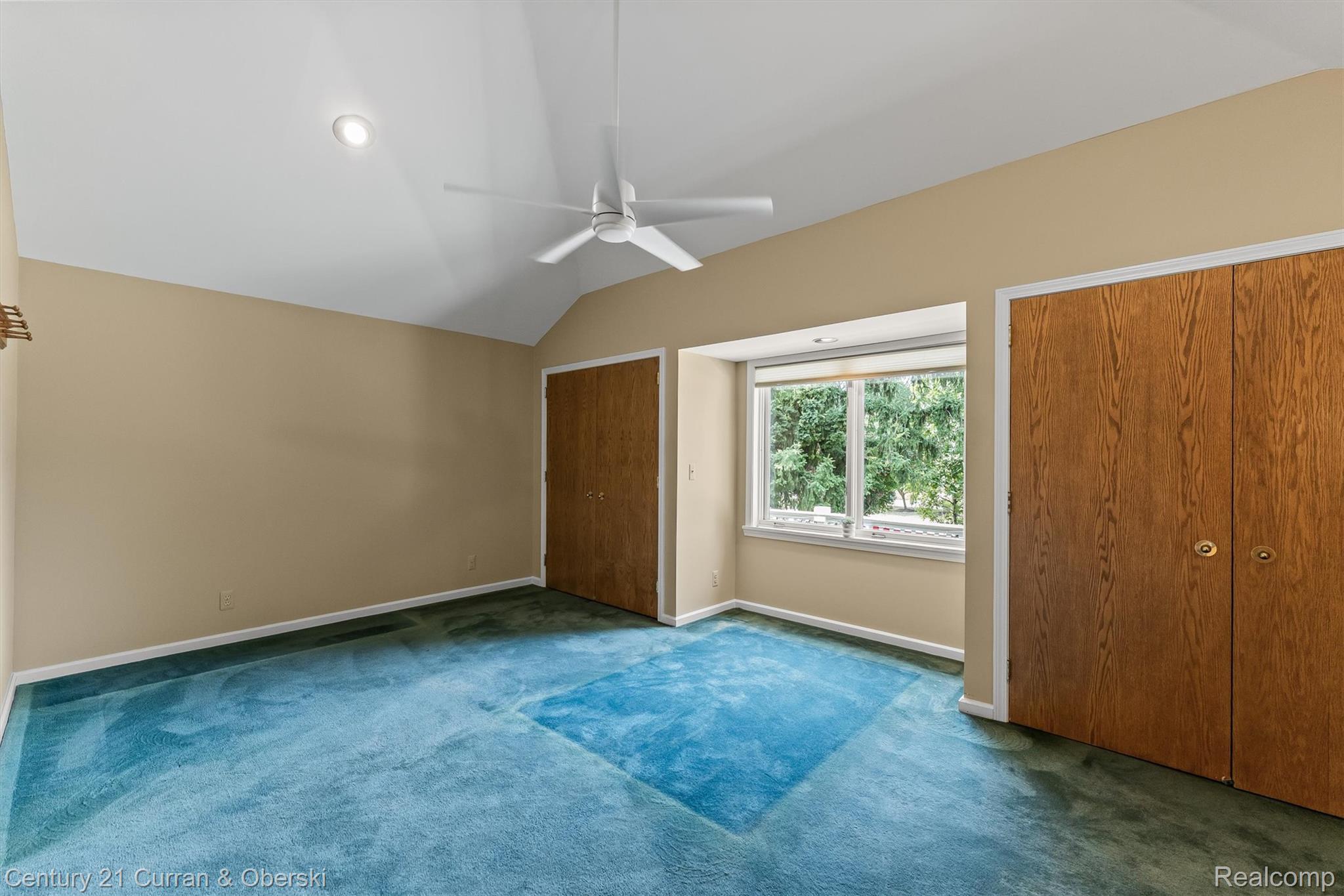 660 N Sheldon Road Property Photo 32