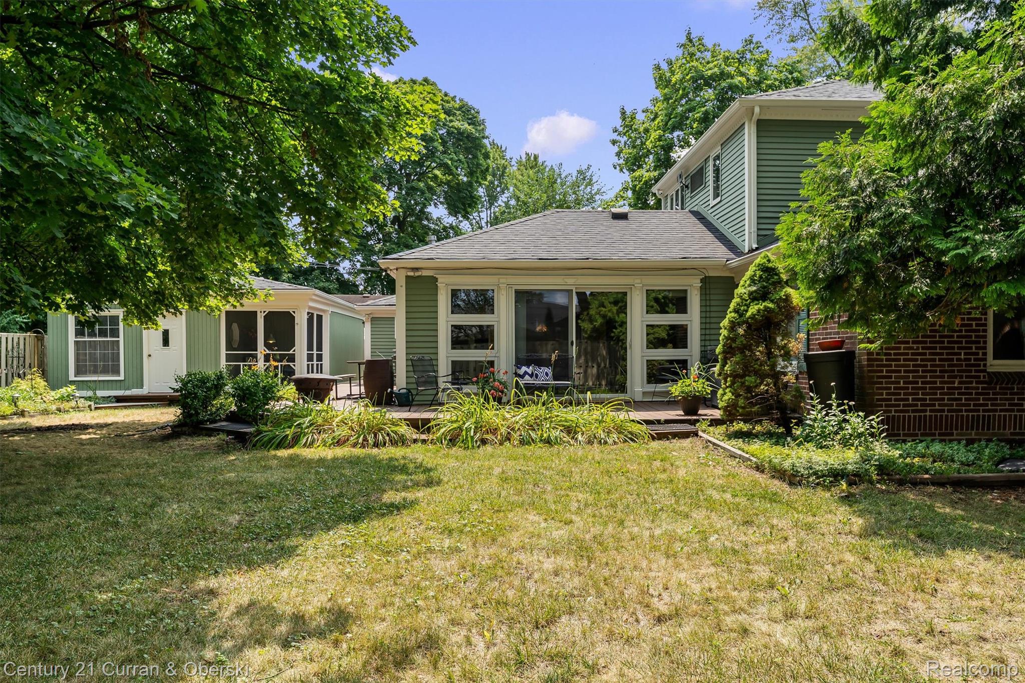 660 N Sheldon Road Property Photo 39