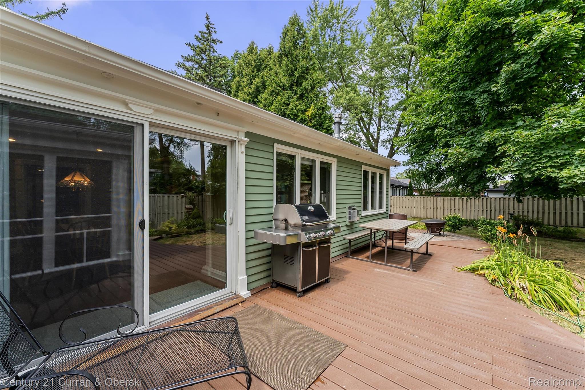 660 N Sheldon Road Property Photo 44