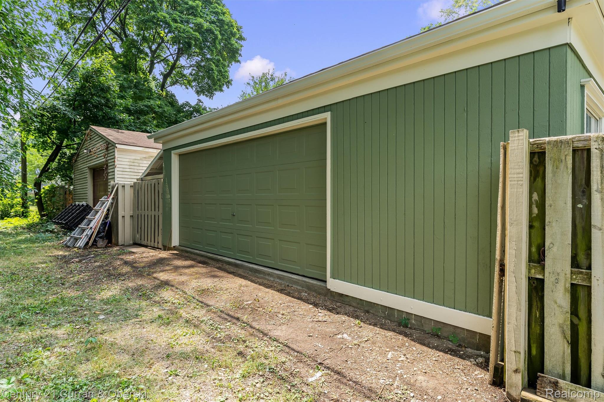 660 N Sheldon Road Property Photo 47
