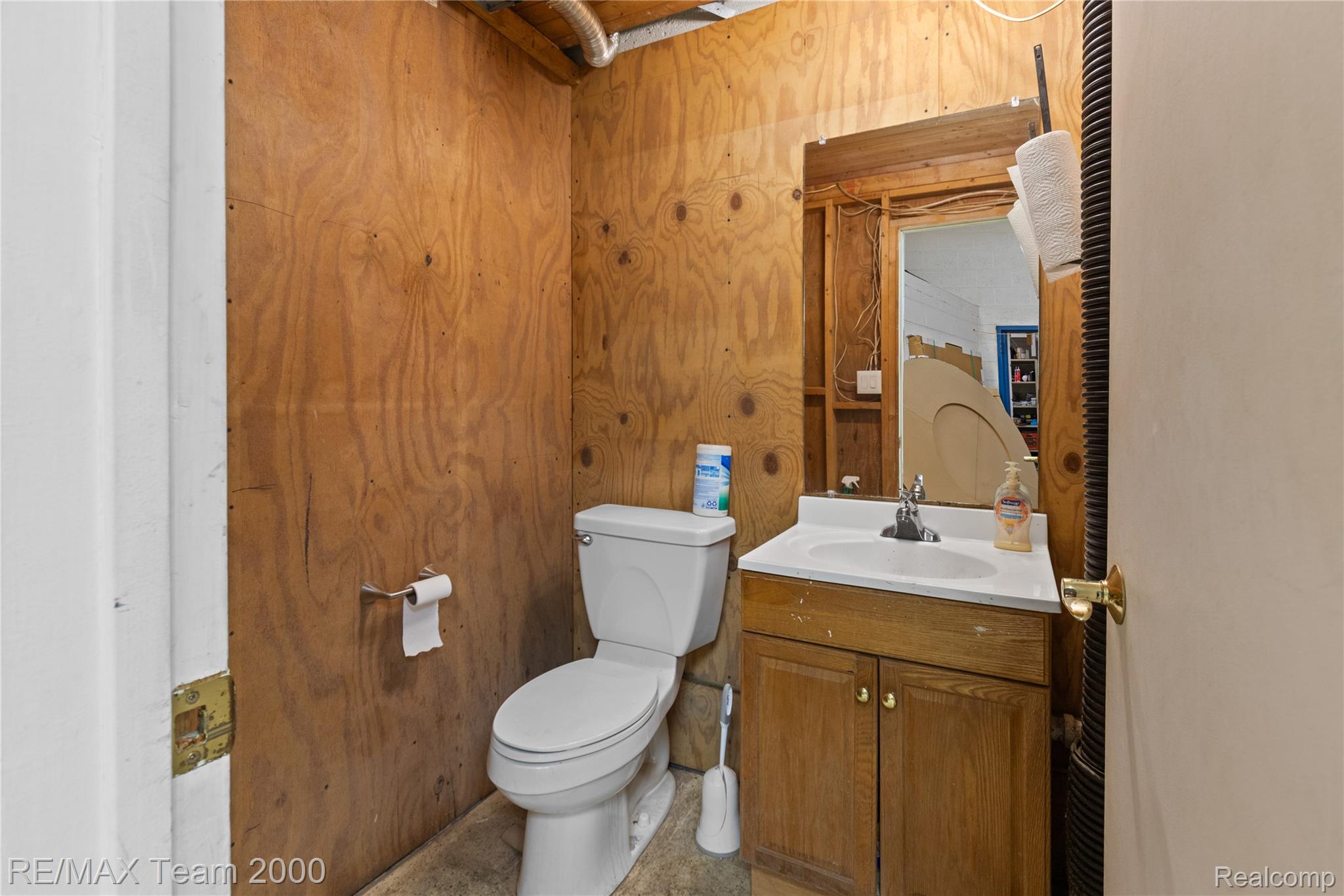 17170 Burgess Property Photo 15