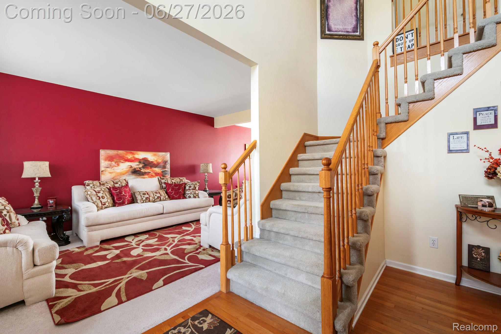 6552 Florence Lane Property Photo 10