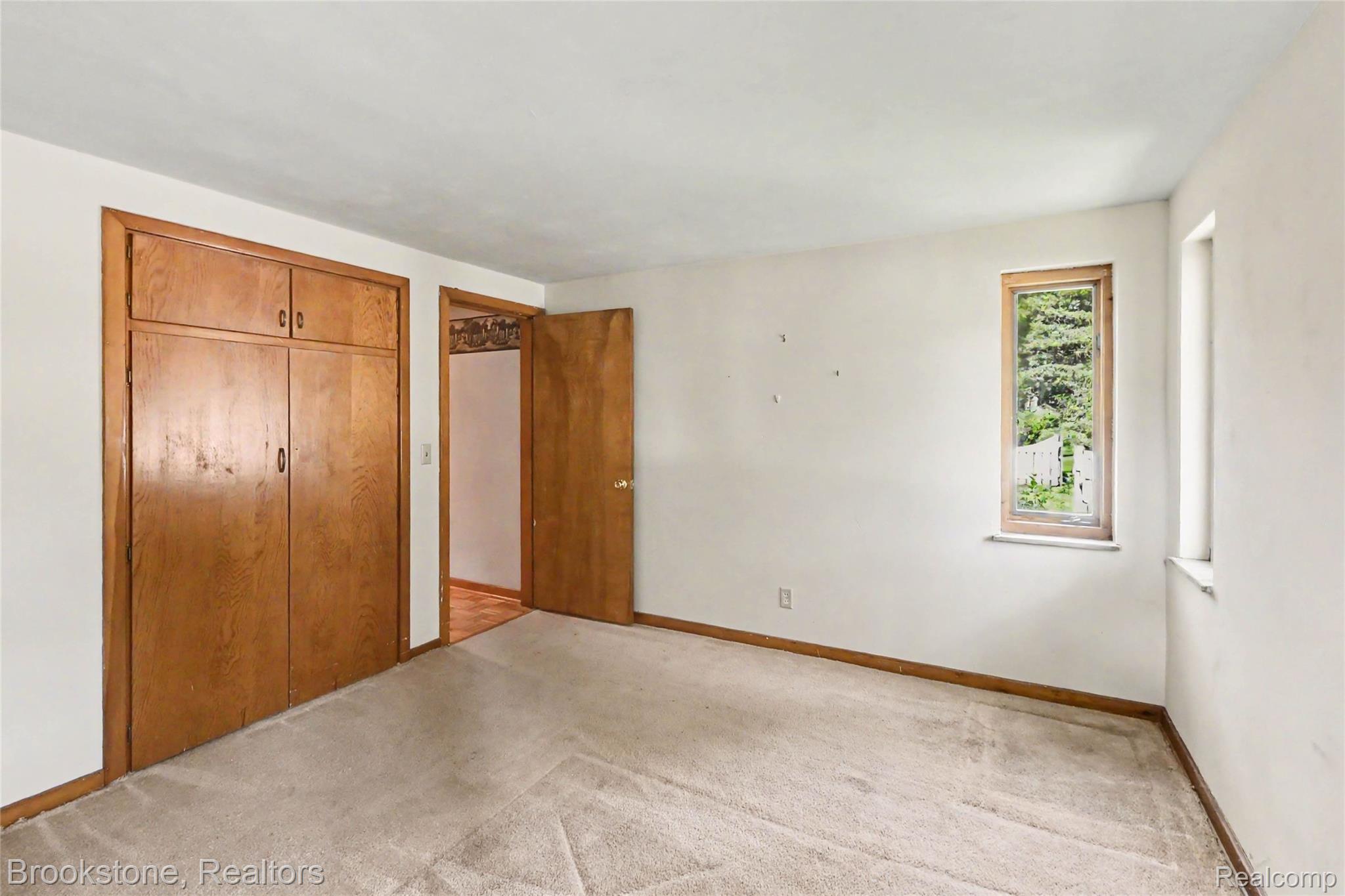 416 E Maple Street Property Photo 14