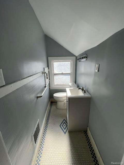 12875 Steel Street Property Photo 8